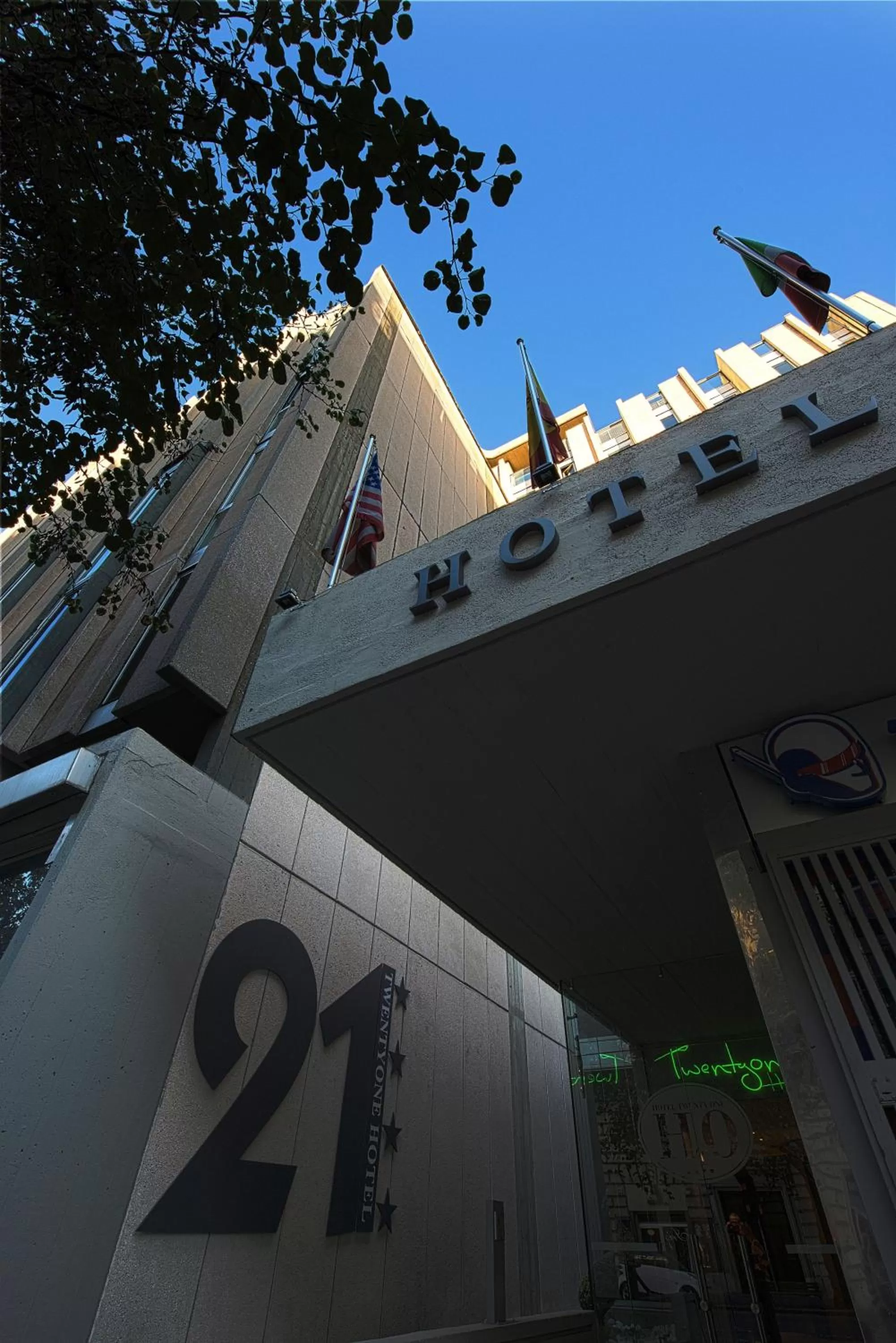 Facade/entrance in Twentyone Hotel