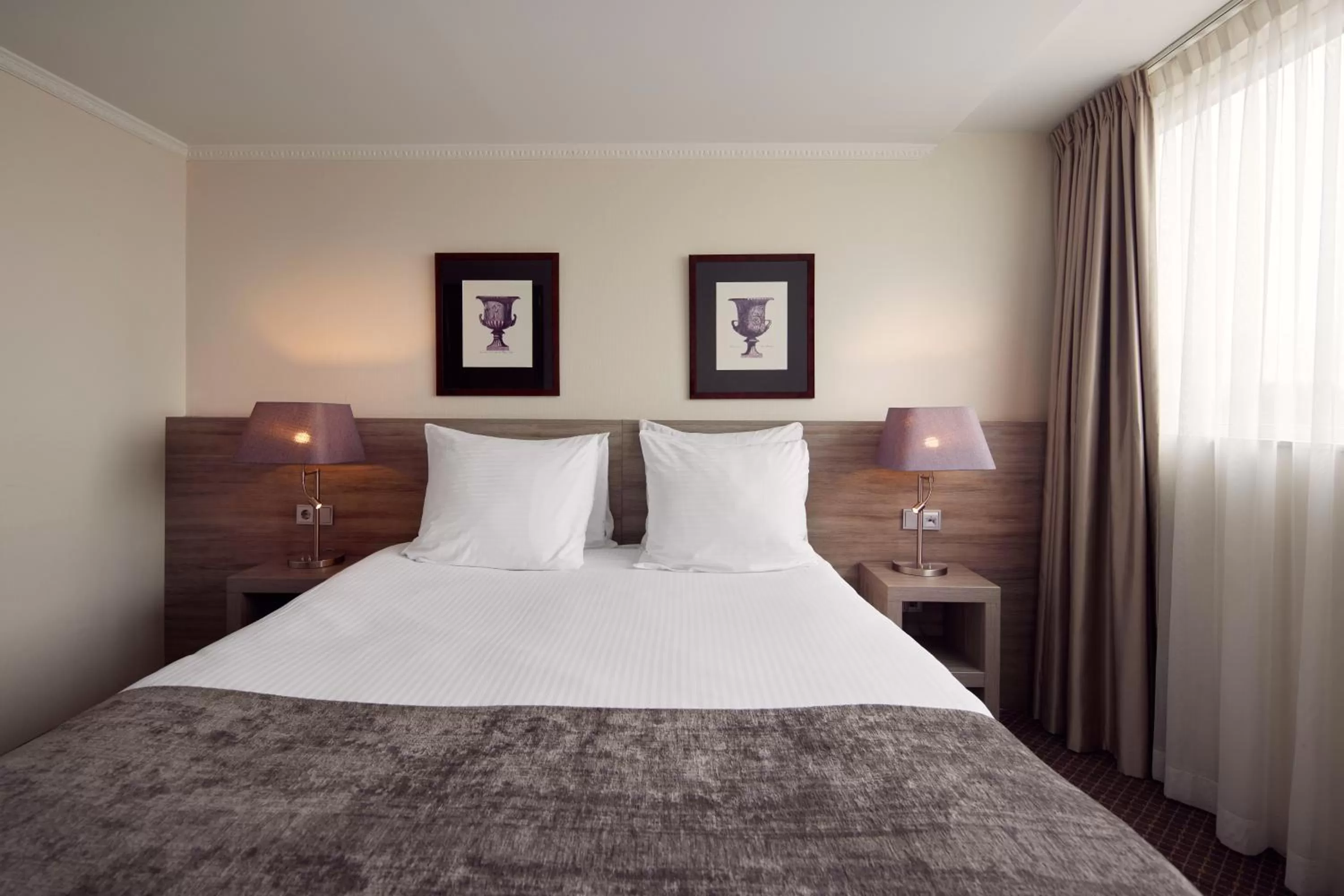 Bedroom, Bed in Van der Valk Cuijk - Nijmegen