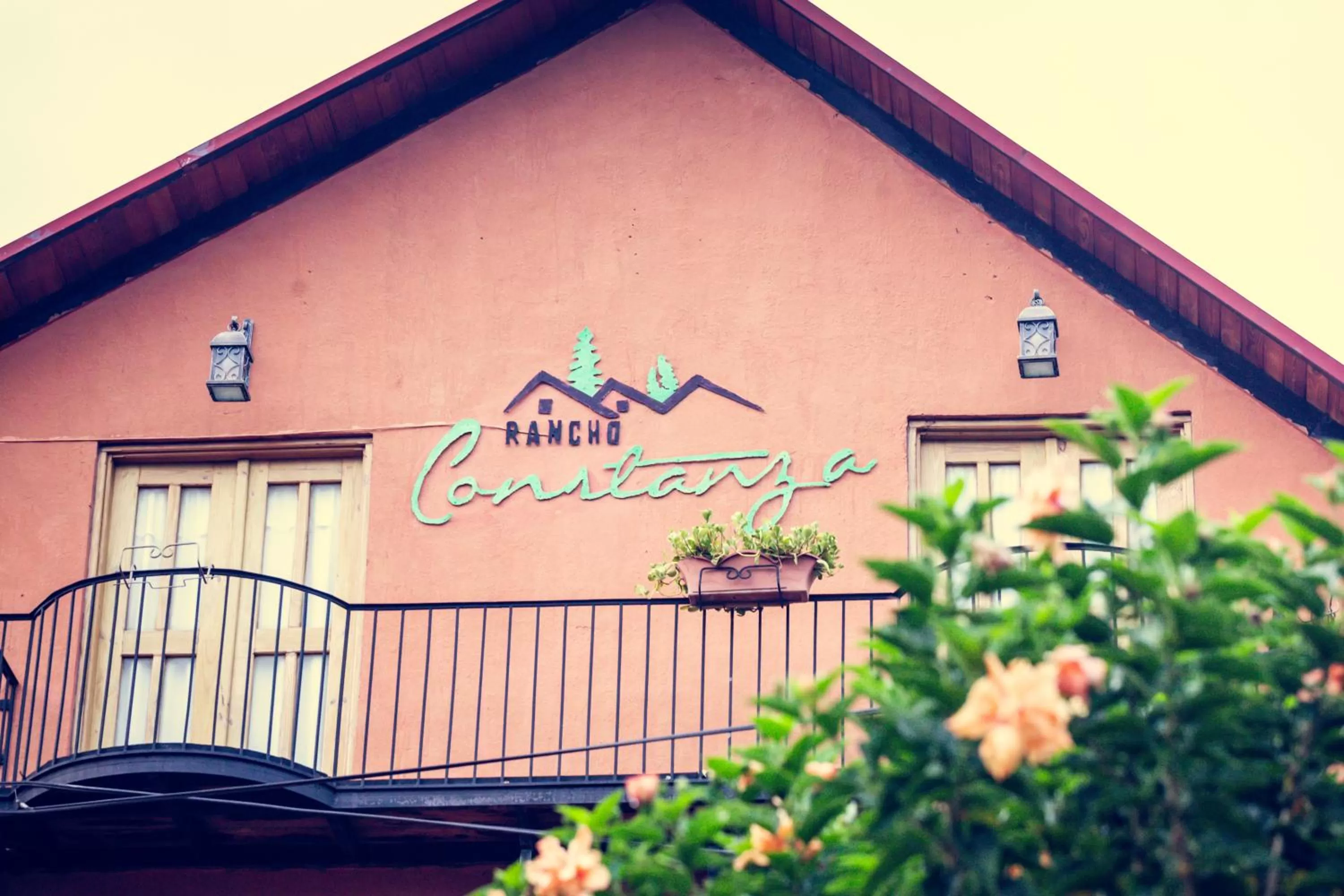 Decorative detail in Hotel Rancho Constanza & Cabañas de la Montaña