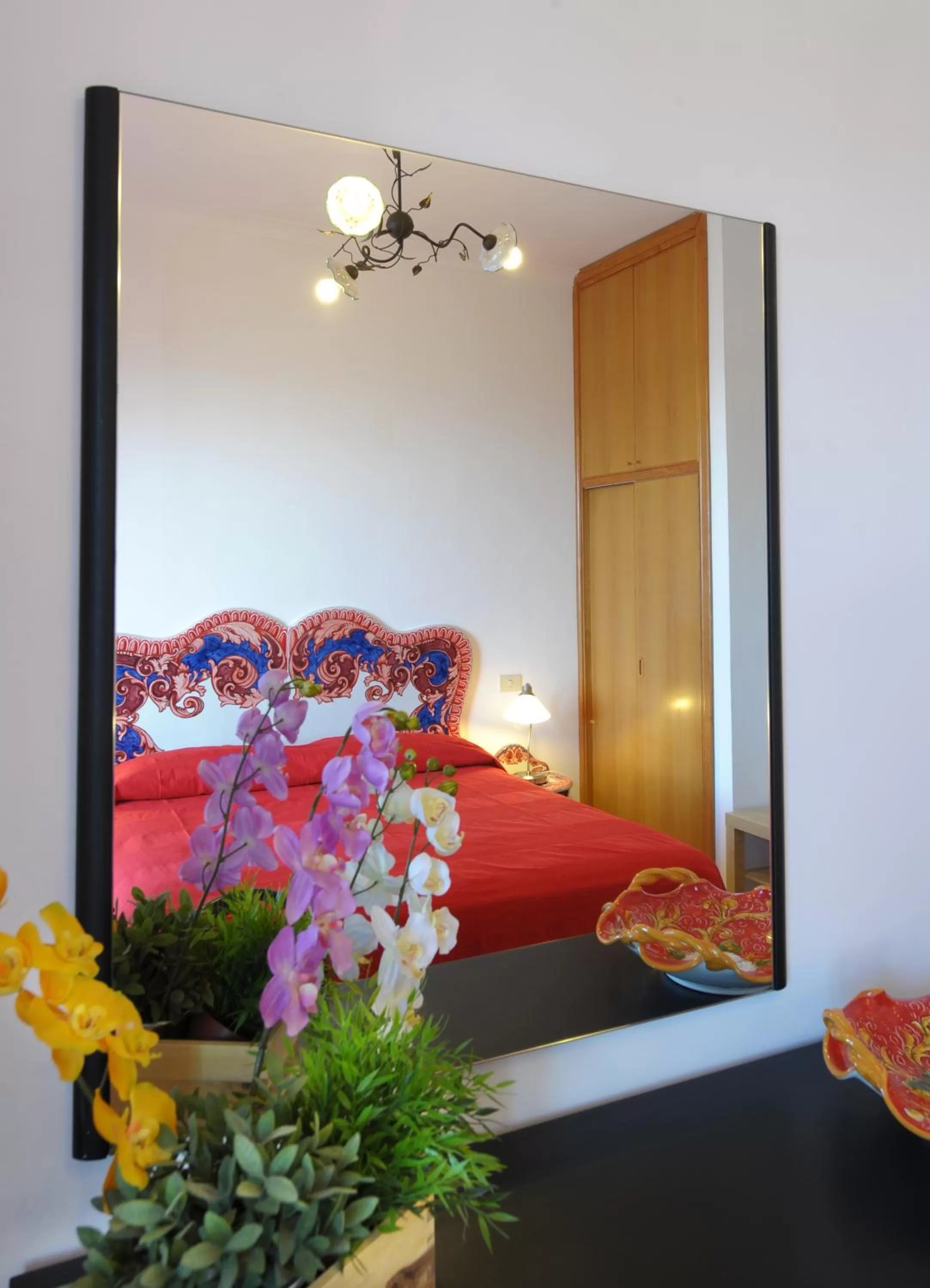 Bedroom, Bed in Il Giardino Dei Limoni