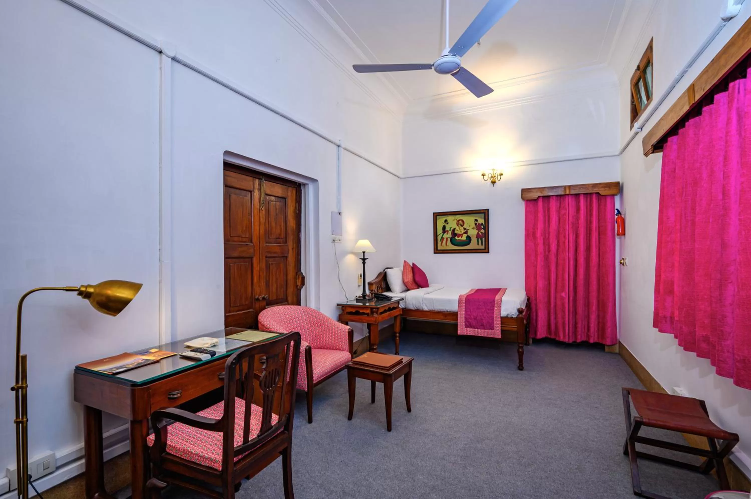 Bed in Neemrana's - Baradari Palace