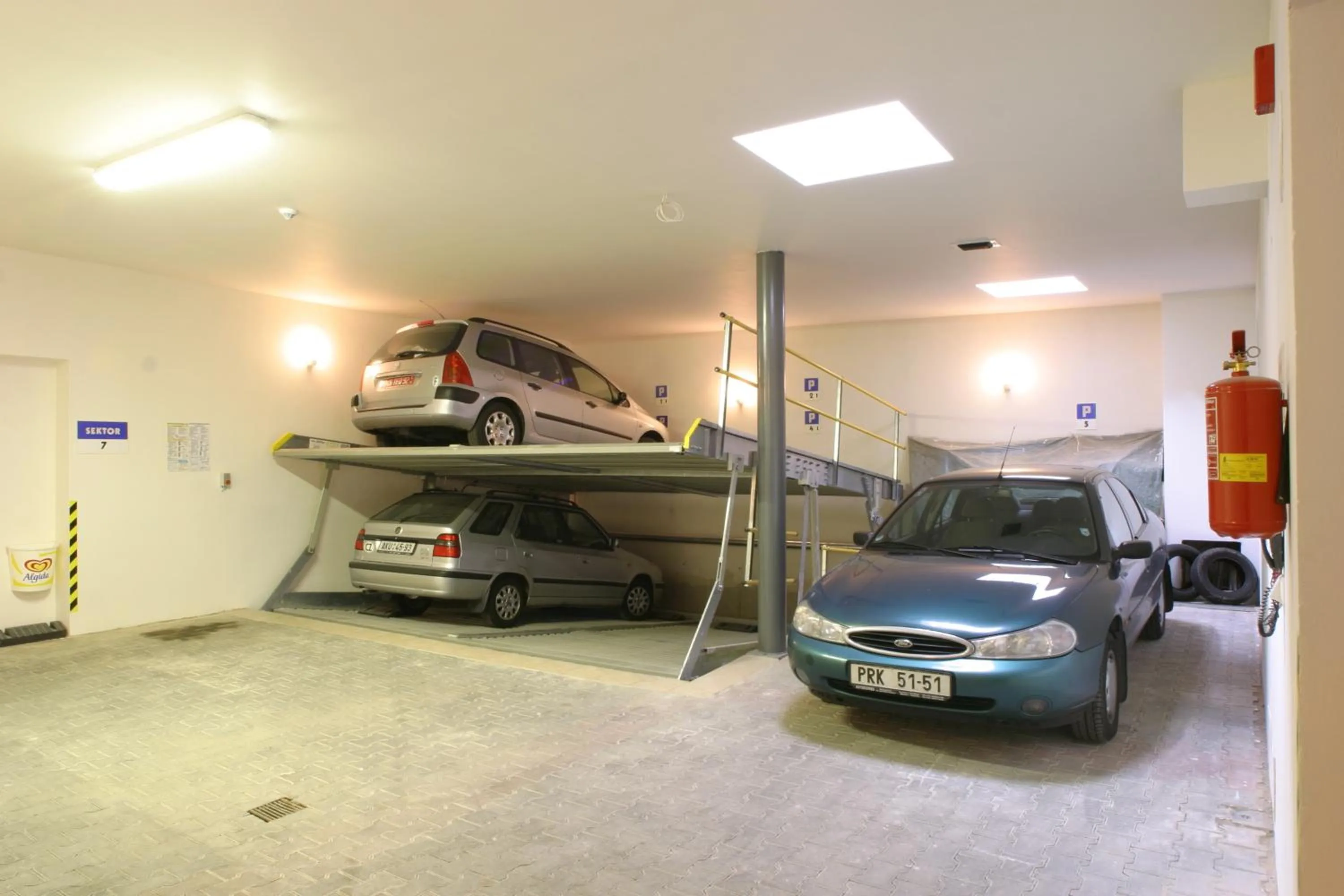 Other, Bed in Residence Tabor