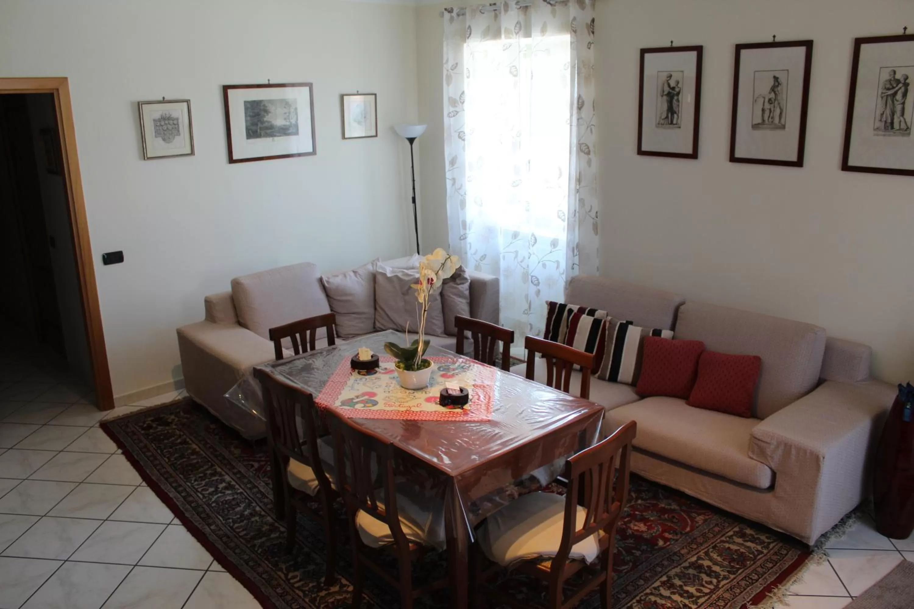 Living room, Dining Area in B&B Eracle