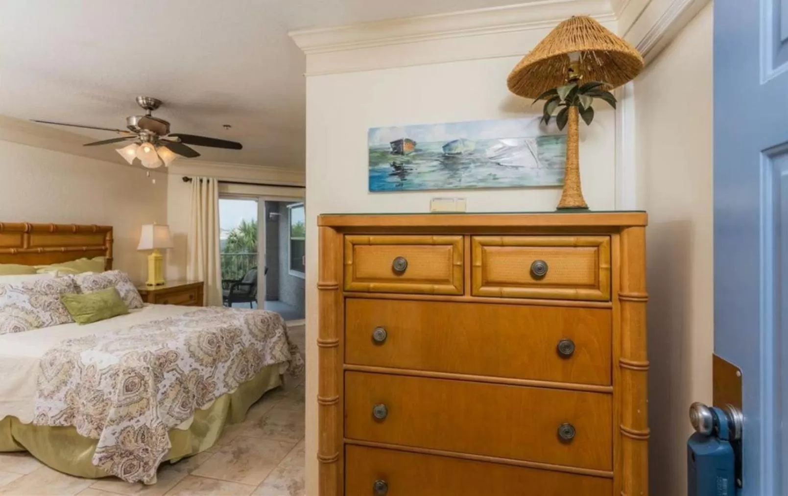 Bed in Ocean Gate at Hibiscus Resort