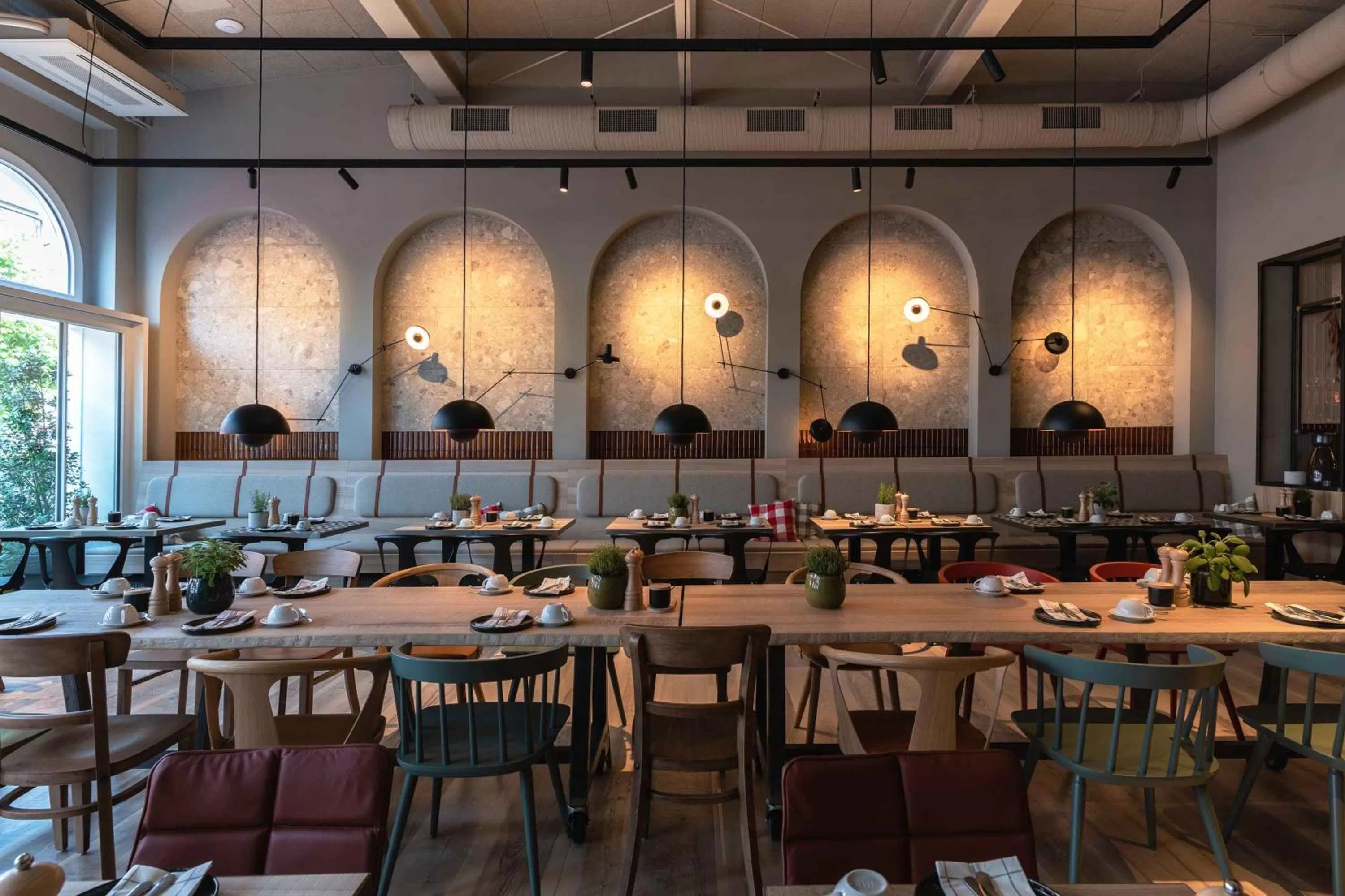 Restaurant/places to eat in LOEV - VELA Hotels