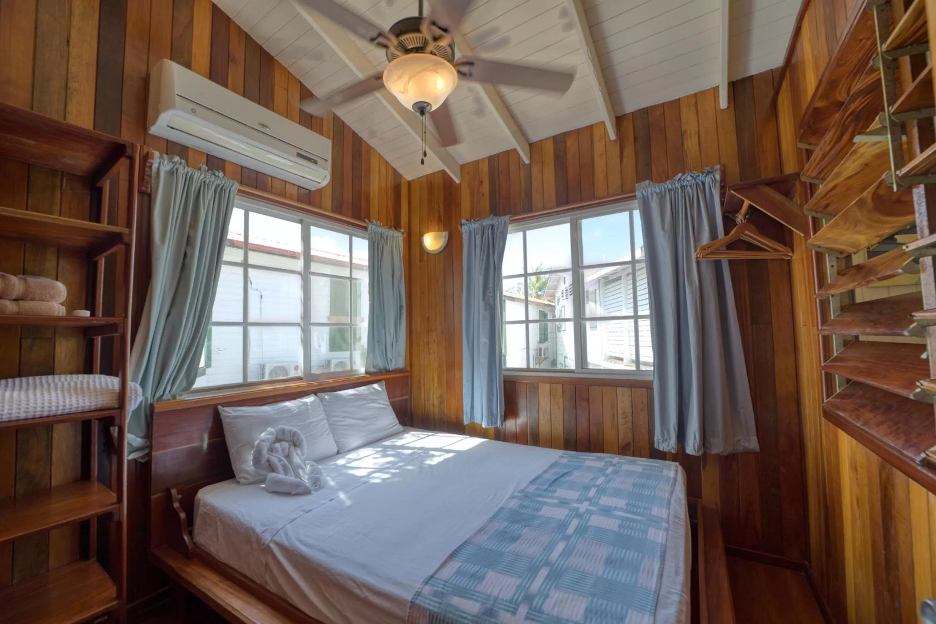 Bedroom, Bed in Placencia Villas