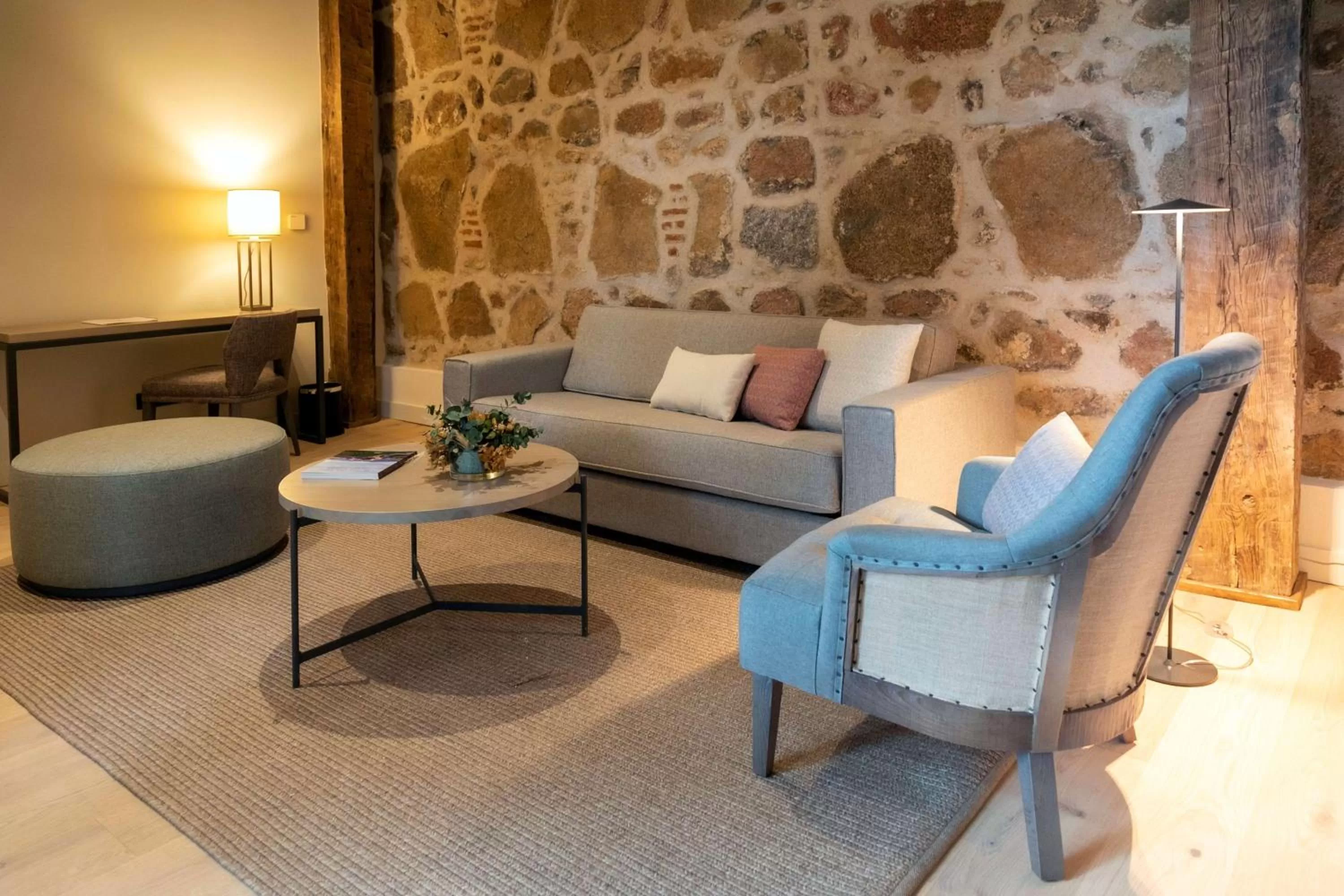 Photo of the whole room in Sofraga Palacio