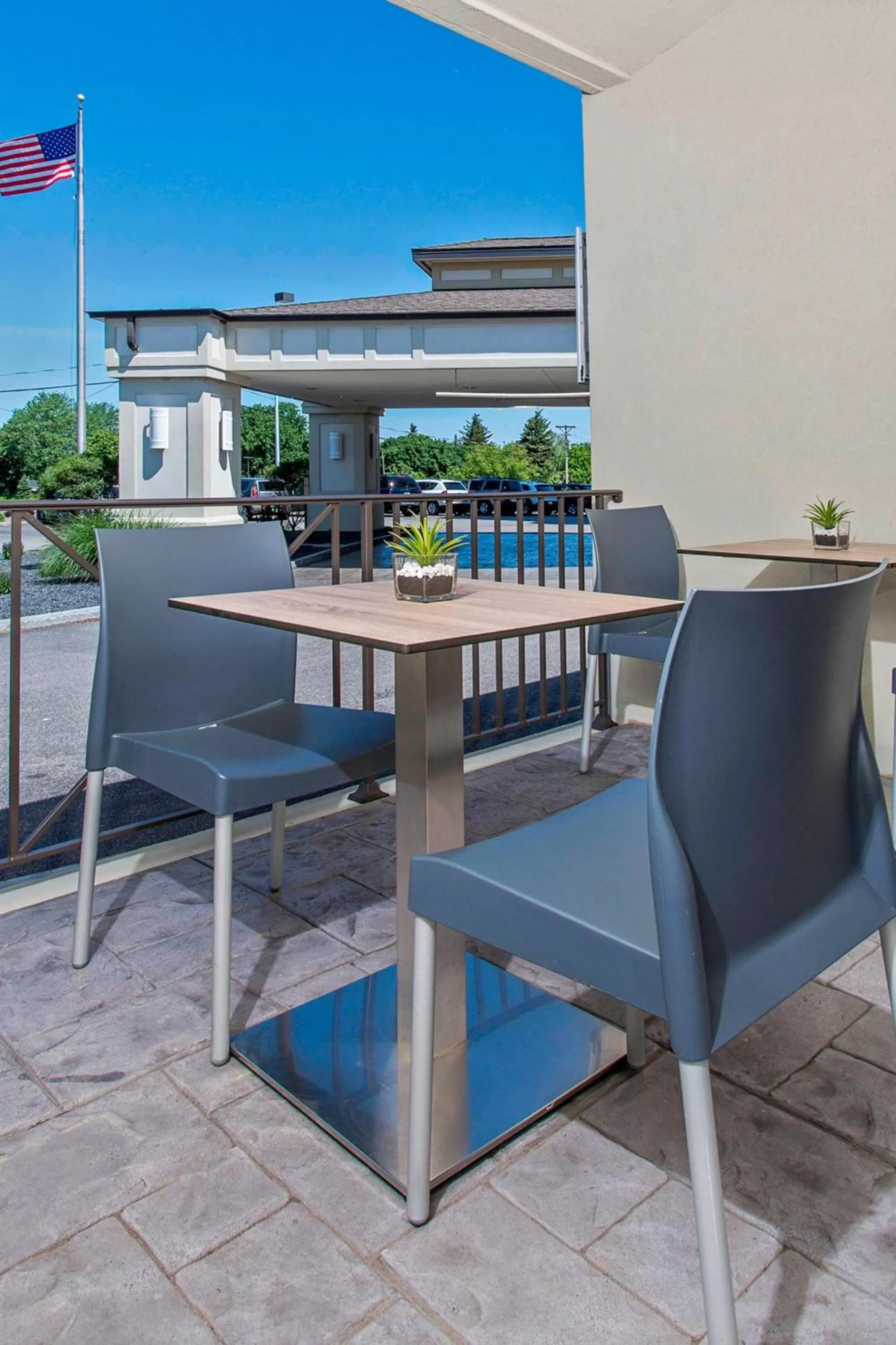 Lounge or bar in Rochester Airport Marriott