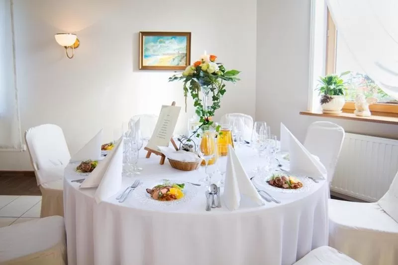 Restaurant/places to eat in Gościniec Na Rozdrożu