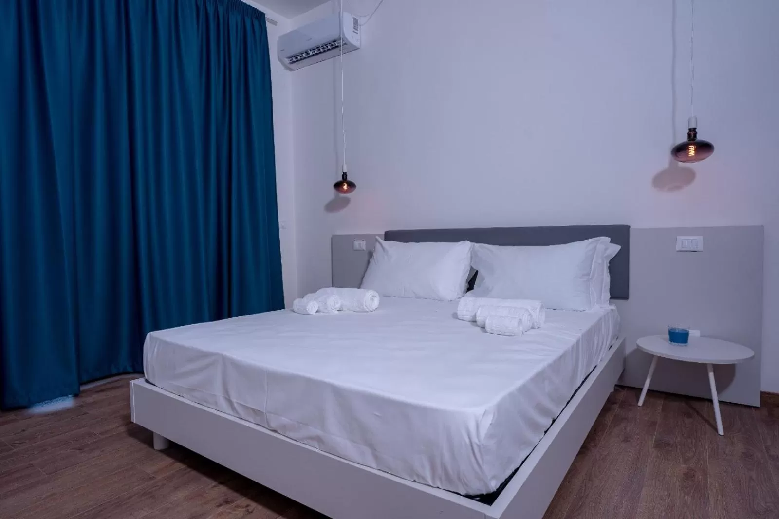 Bedroom, Bed in Sorrento B&amp;D Rooms