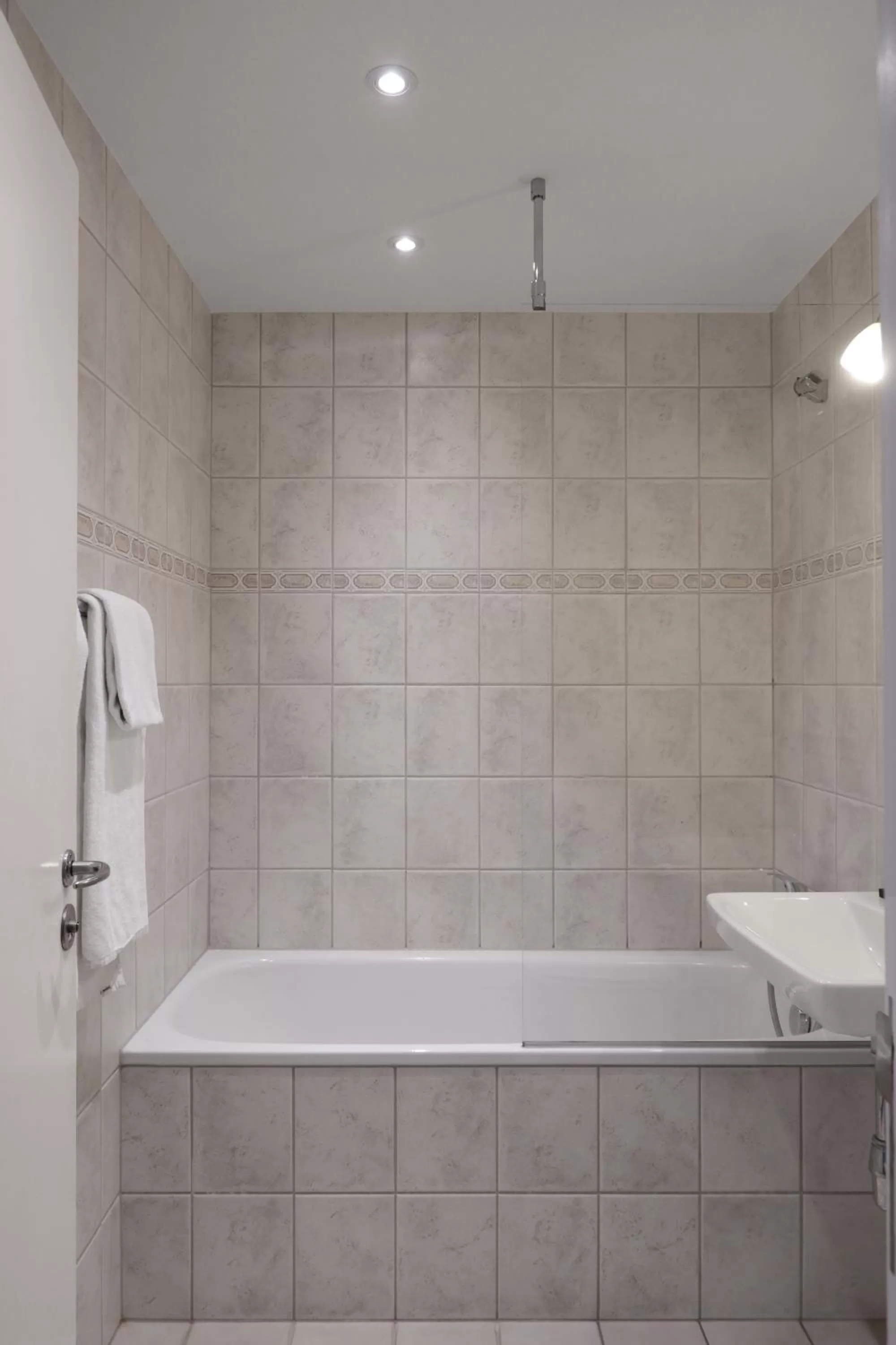 Shower in Helnan Phønix Hotel