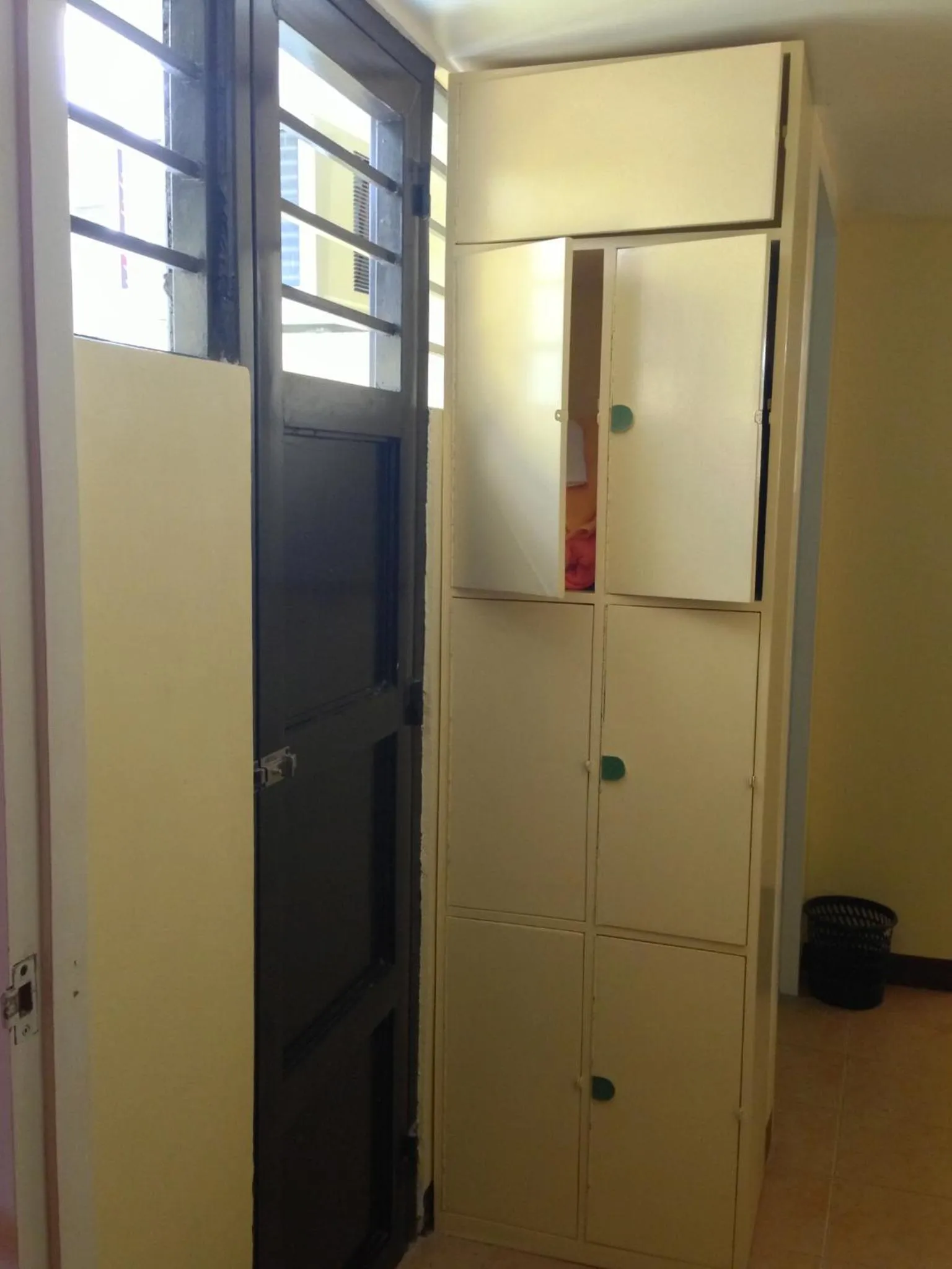 Decorative detail in Crossroads Hostel Manila