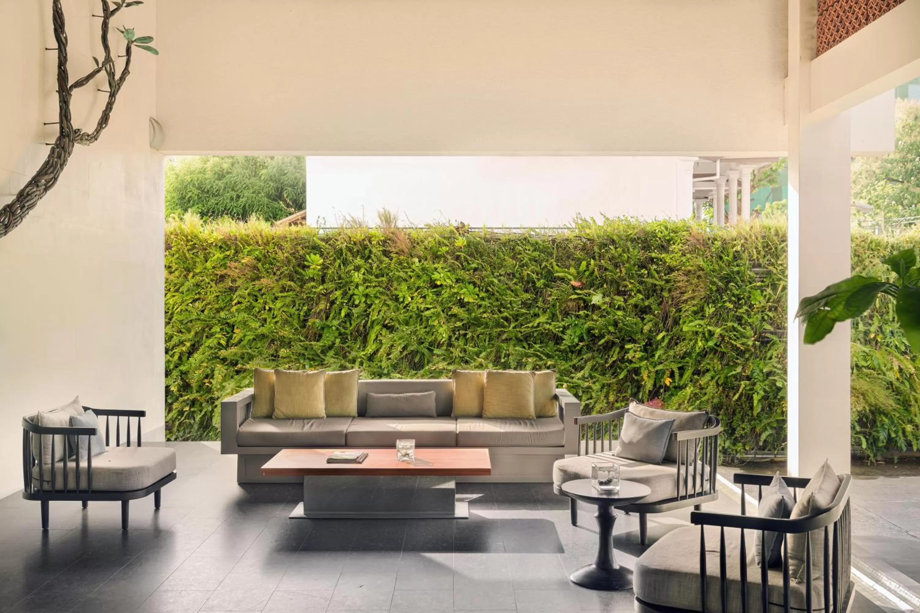 Seating area in Jetwing Colombo Seven