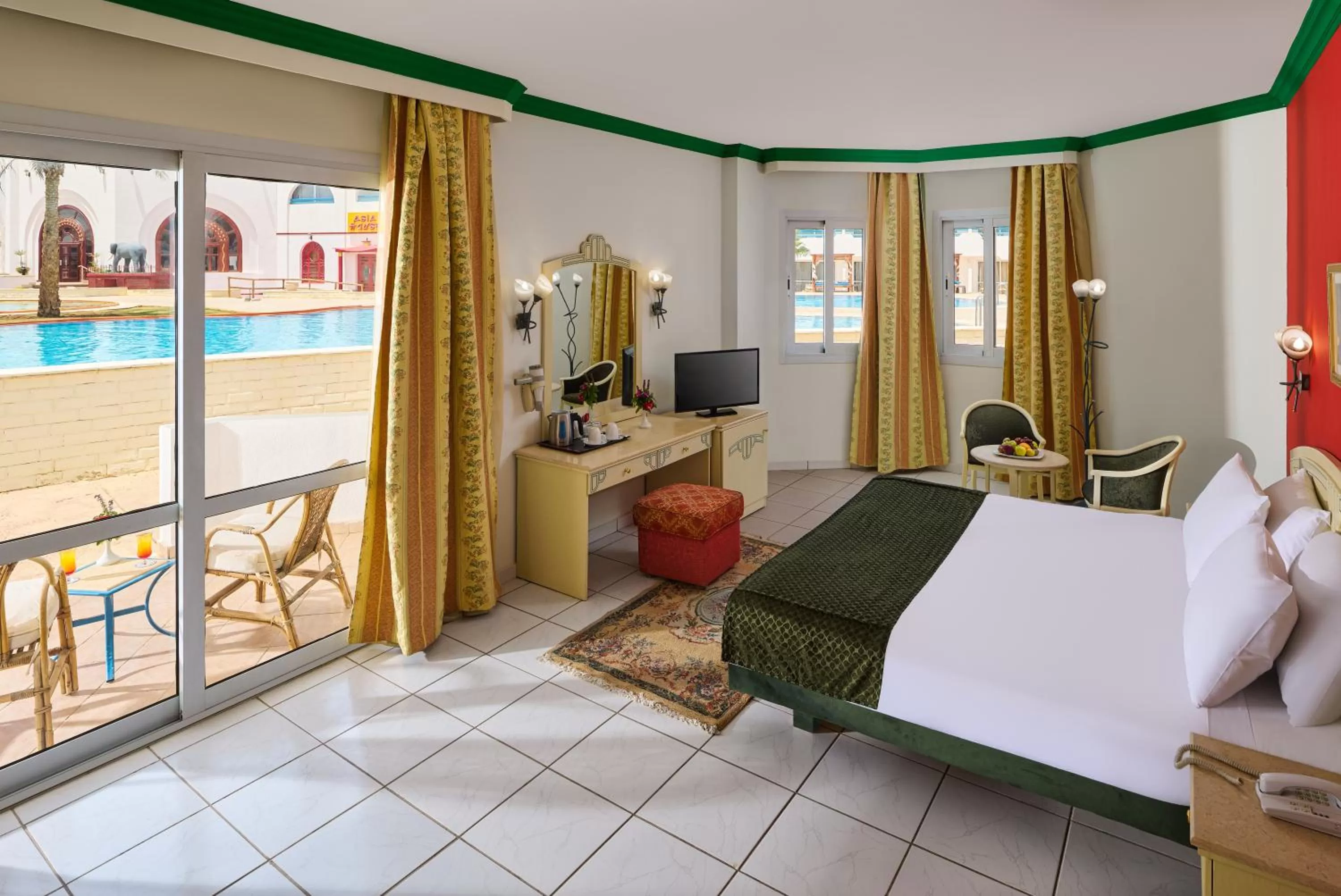 Bedroom, Bed in Dreams Vacation Resort - Sharm El Sheikh