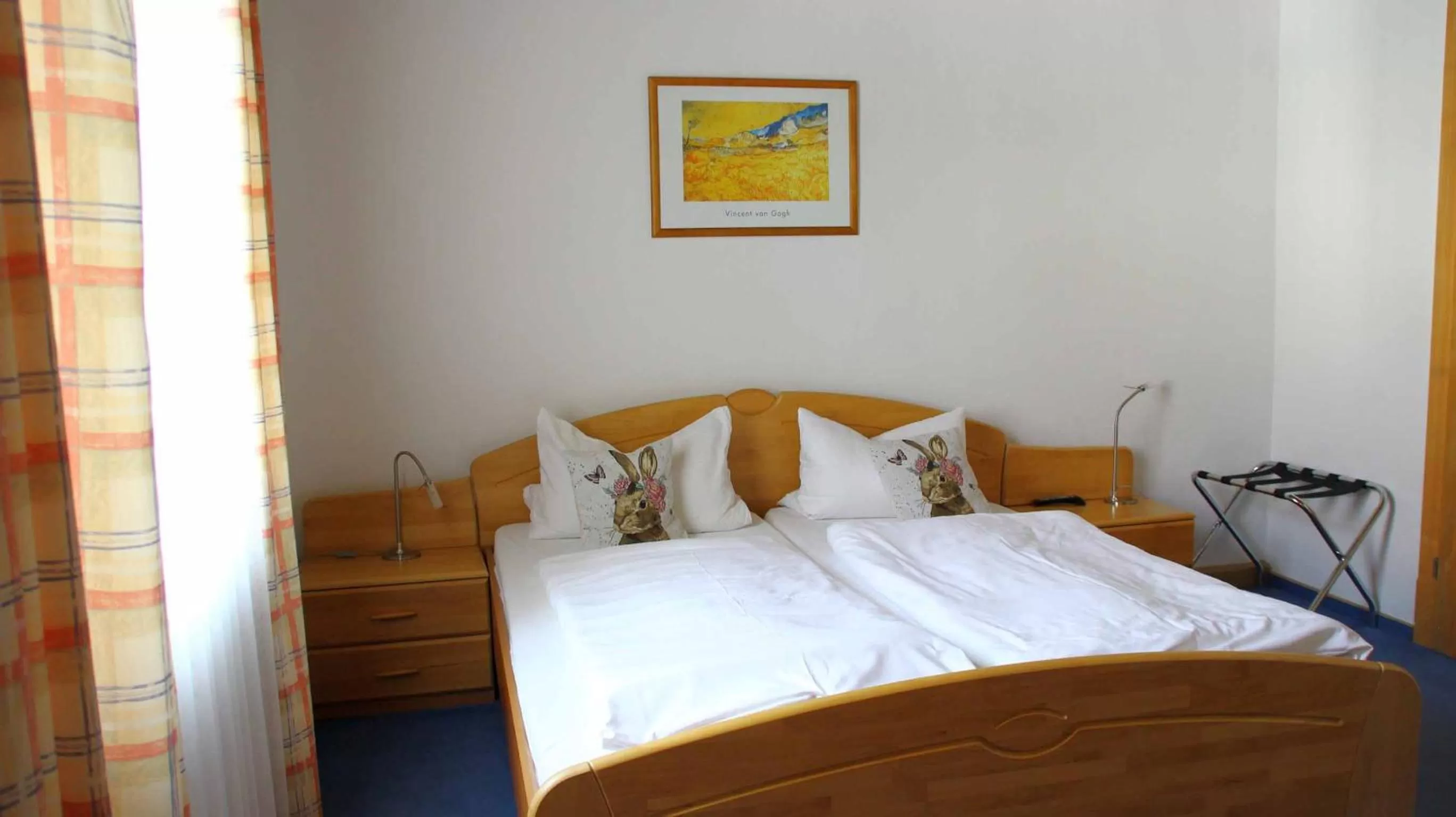 Bed in Hotel Gasthof Zum weissen Lamm