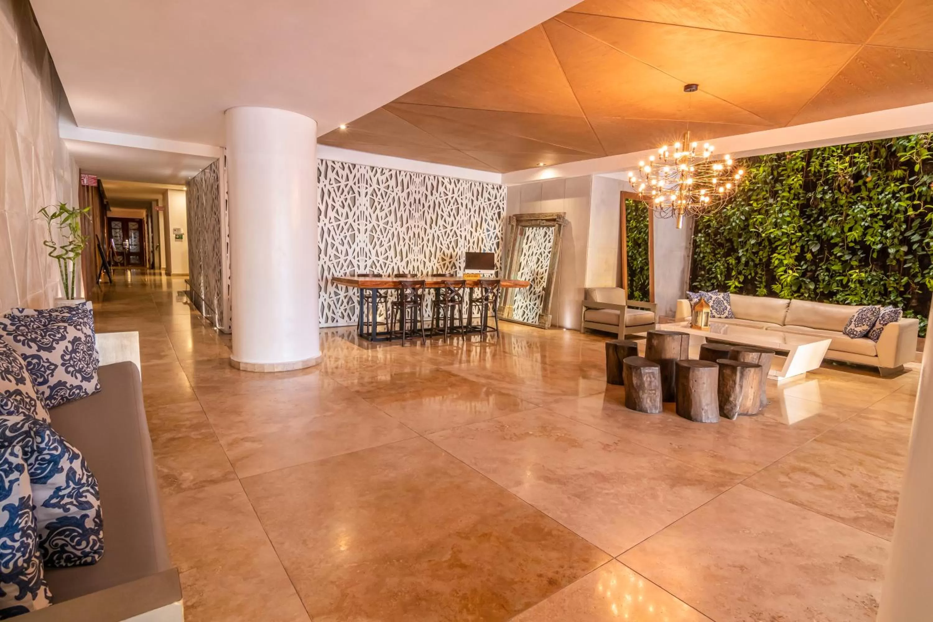 Living room in GHL Arsenal Hotel