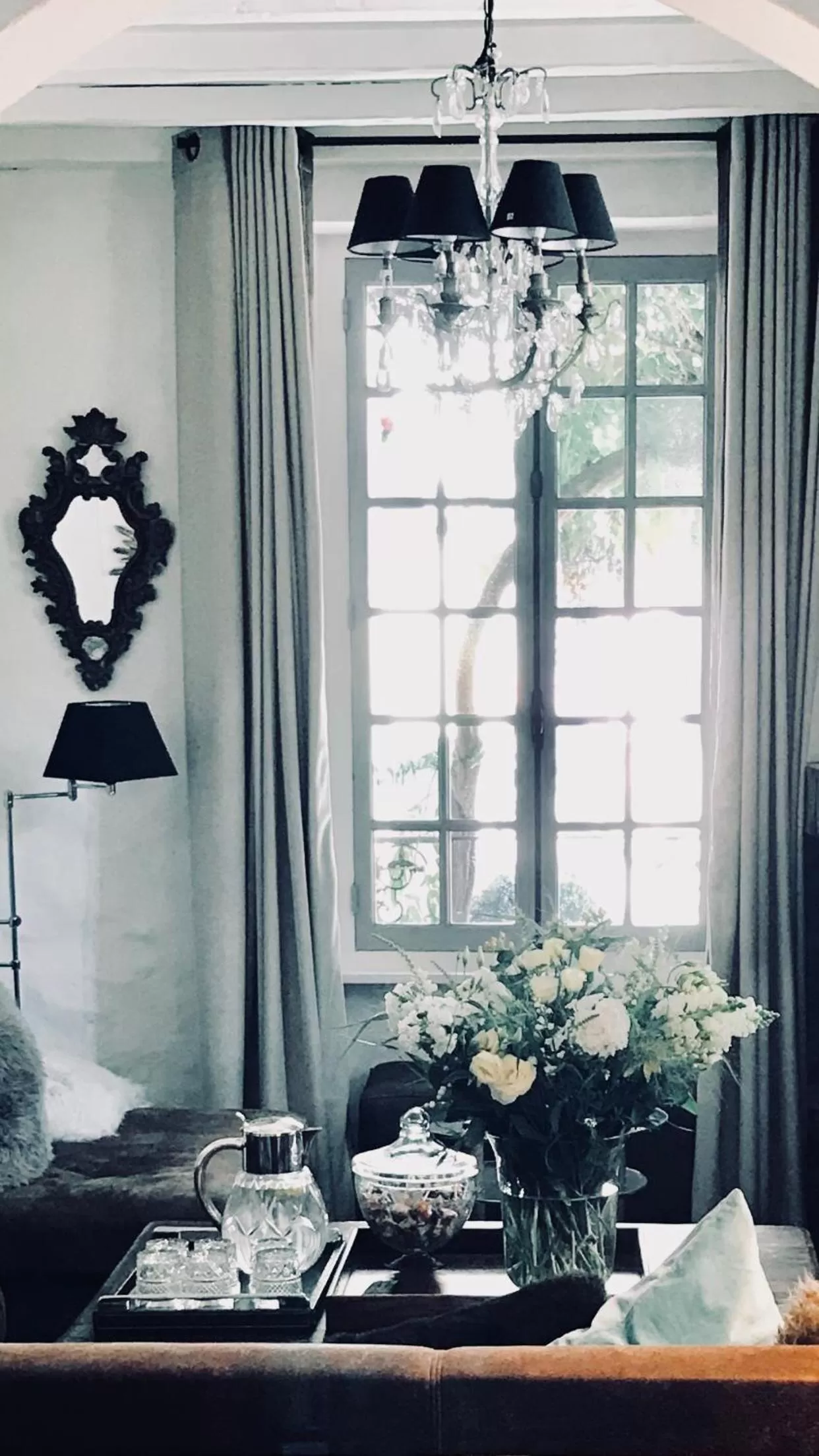 Communal lounge/ TV room in Coeur des Neiges