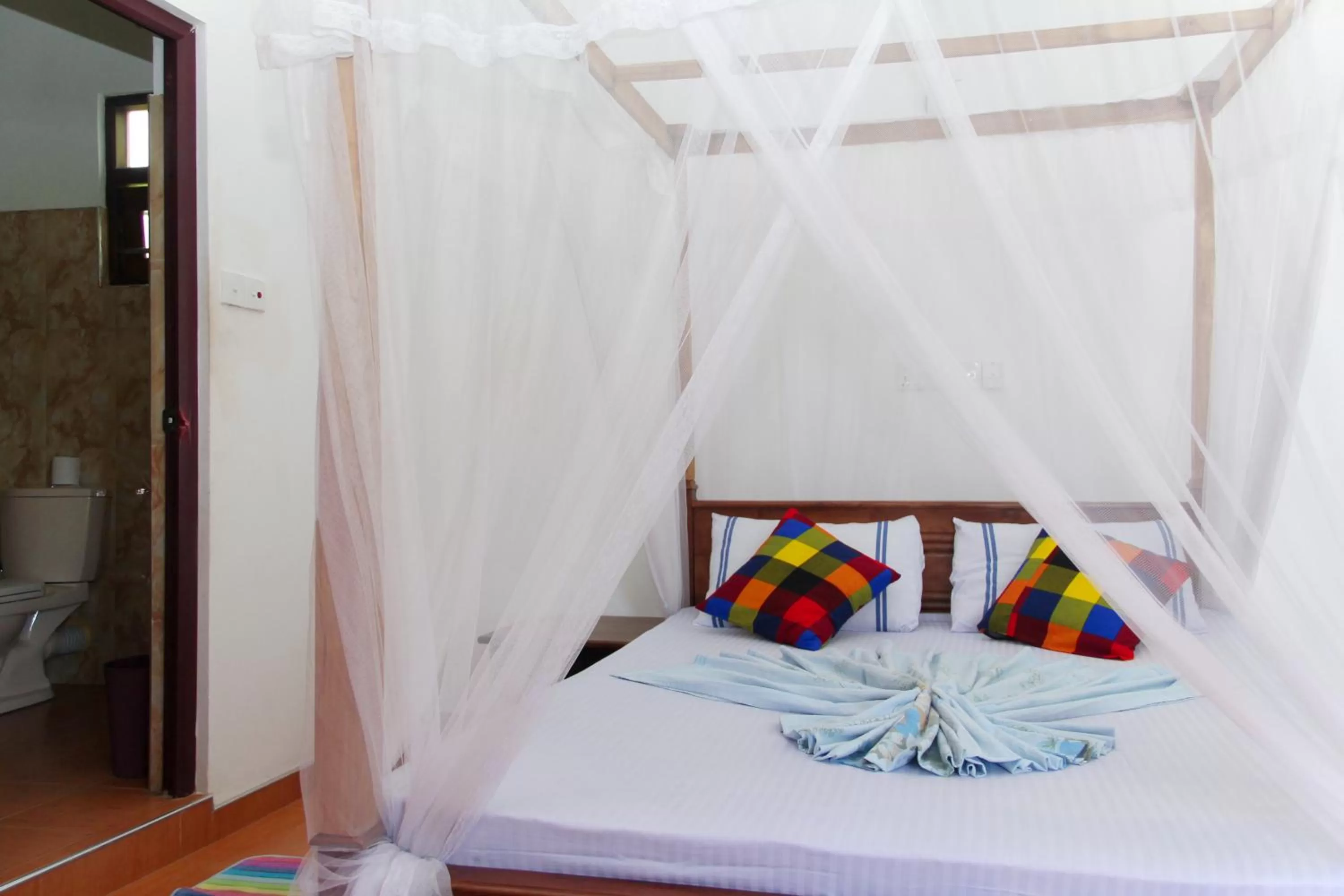 Bedroom, Bed in Pearl Resort Mirissa