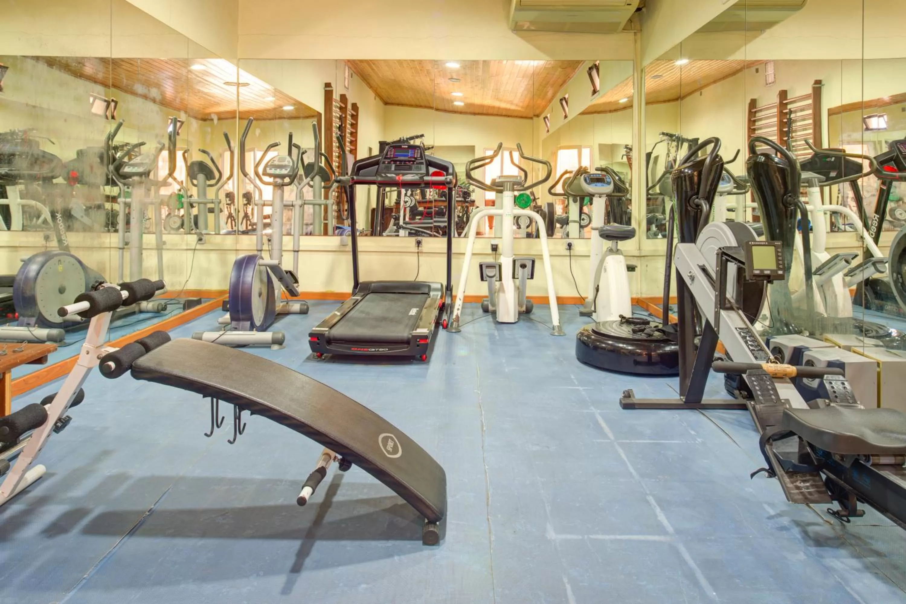 Fitness centre/facilities in Choromar Apartments
