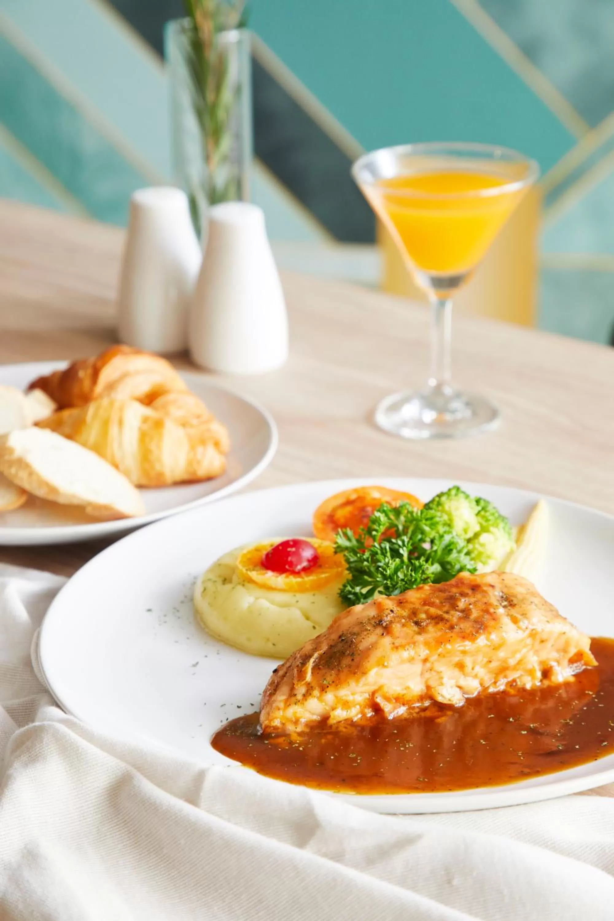 Breakfast in The Quarter Ladprao by UHG