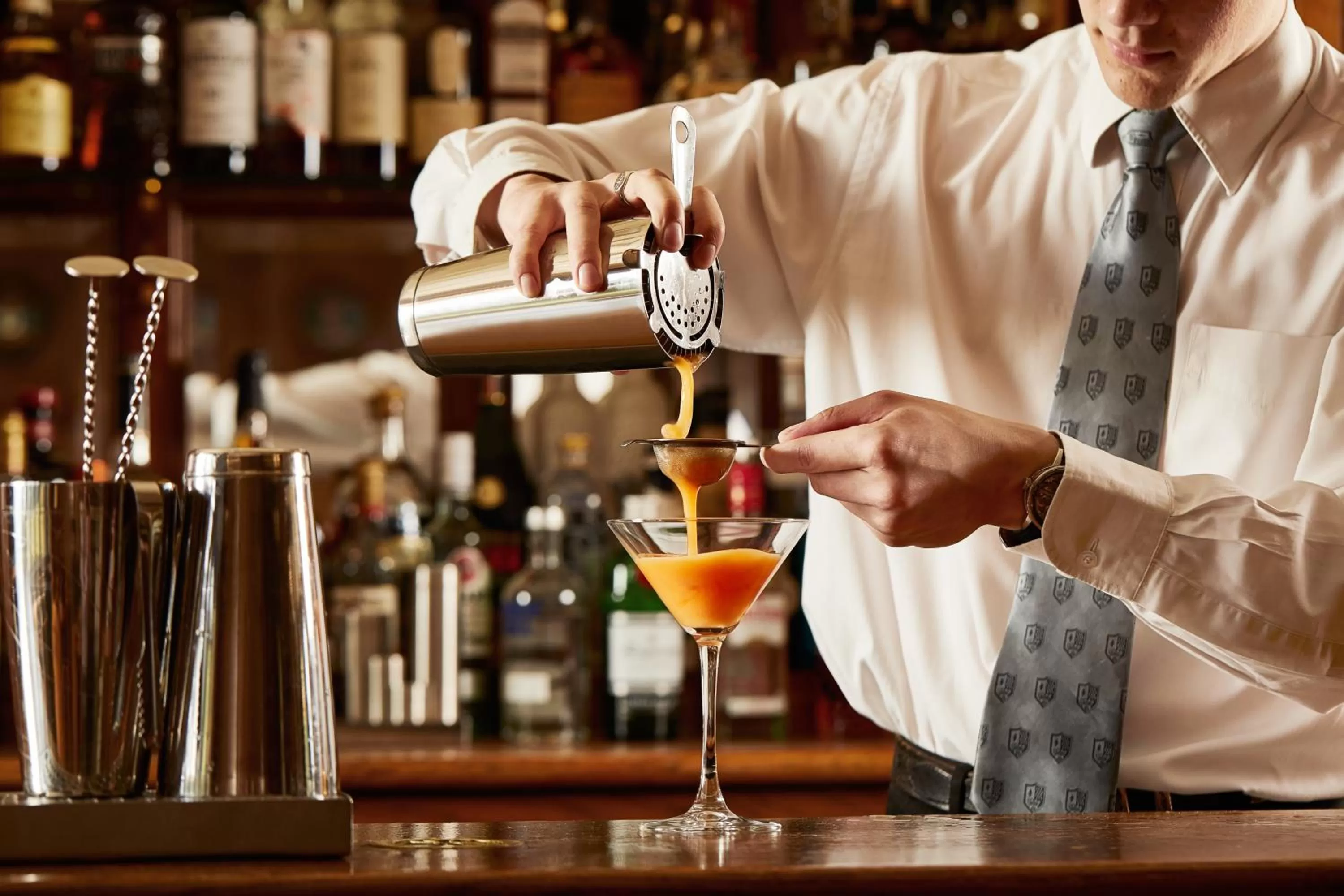 Lounge or bar, Drinks in Macdonald Elmers Court Resort