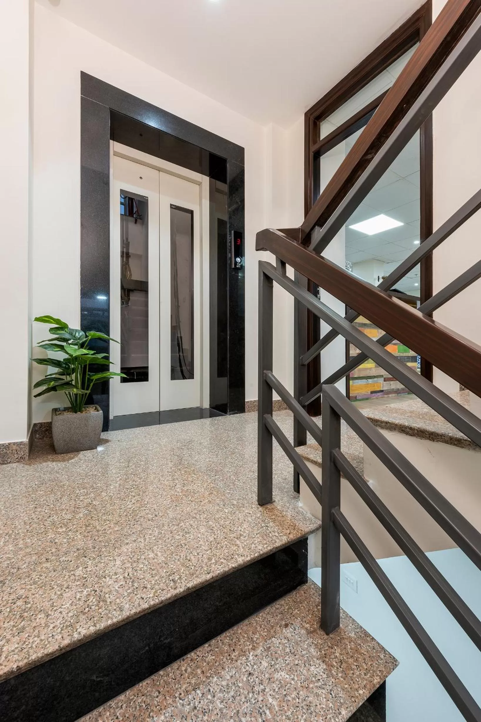 elevator in House of Backpackers