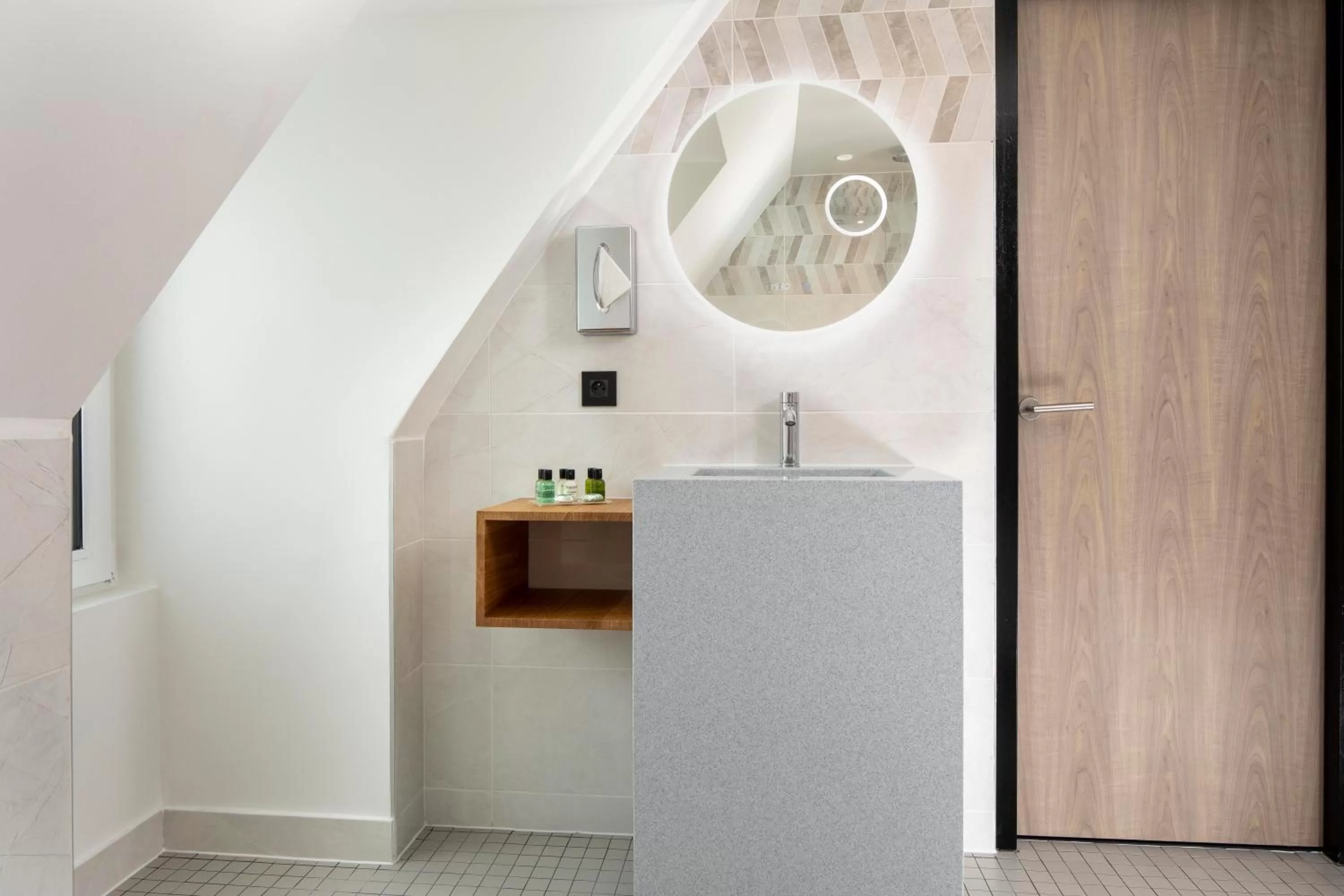 Bathroom in Daunou Opéra