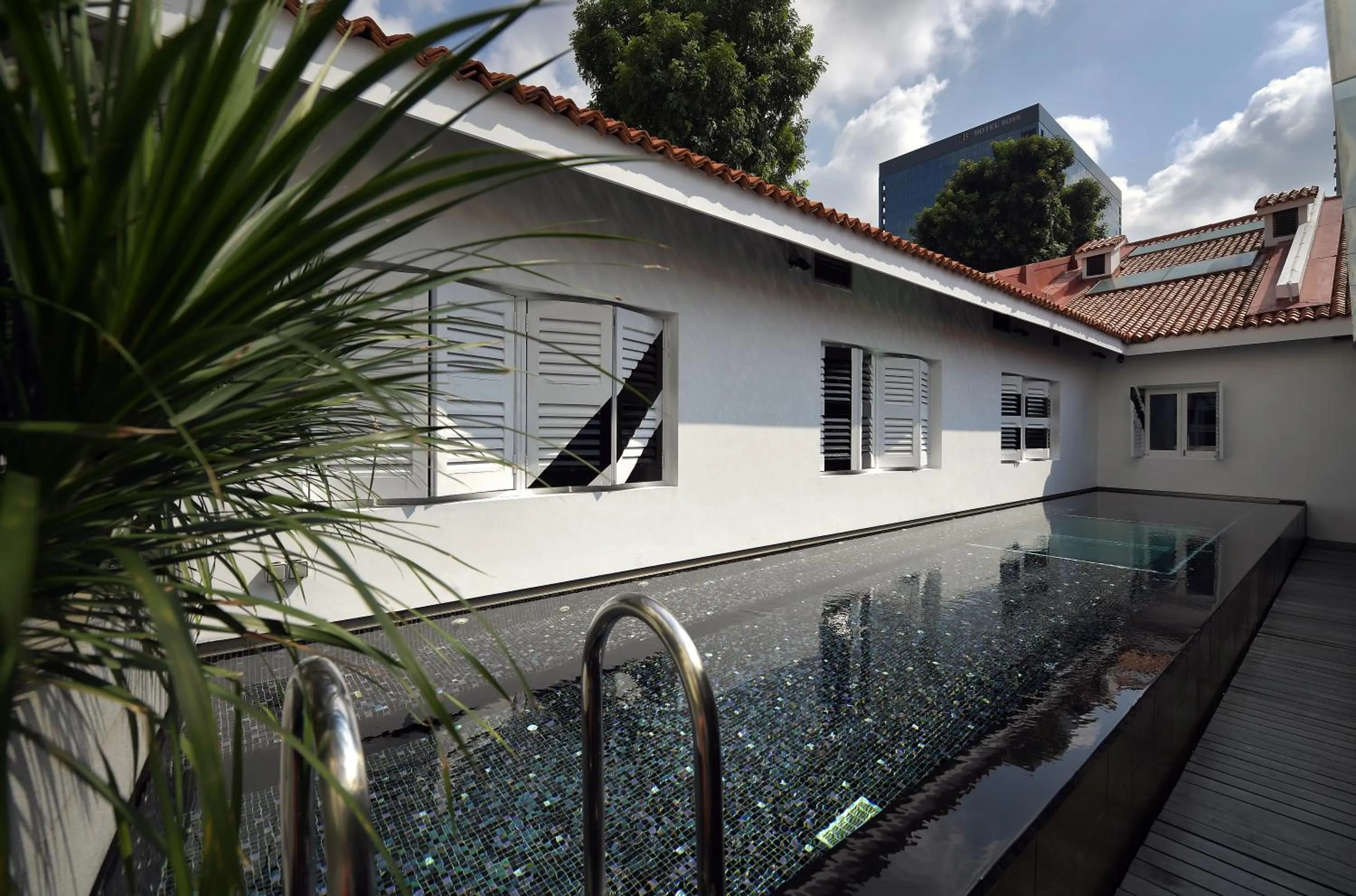 Swimming pool in Hi Hotel