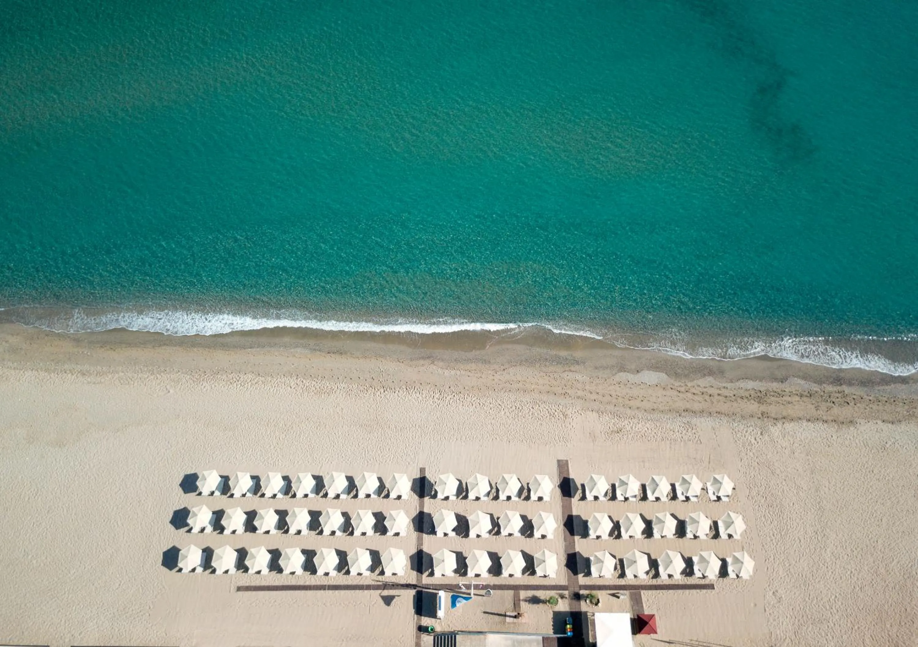 Beach in Atlantis Beach Hotel