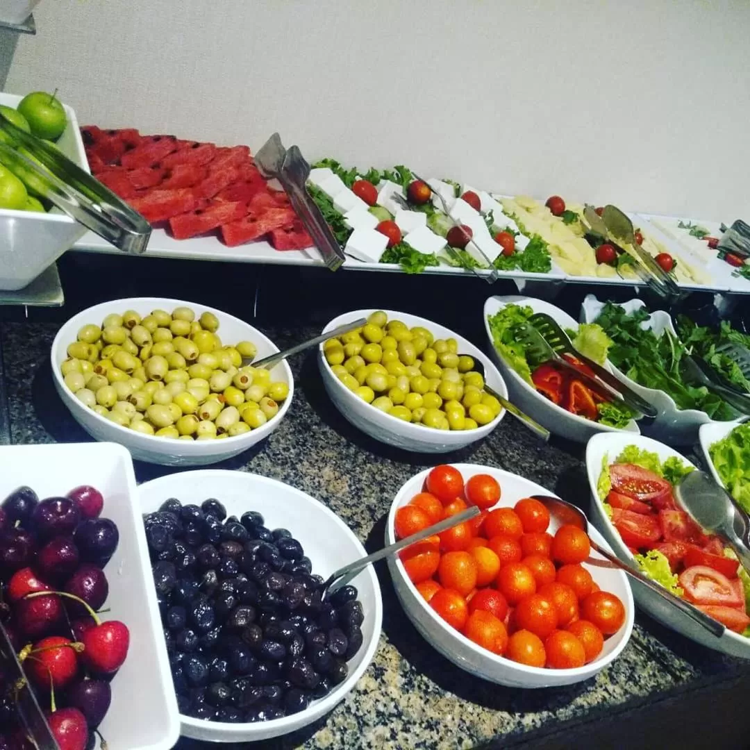 Buffet breakfast in Hotel Le Mirage