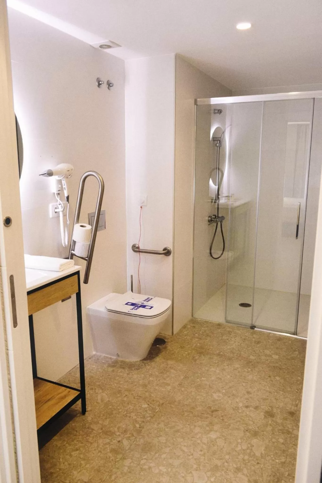 Shower in GBH Hotel-Apartamentos Posidonia