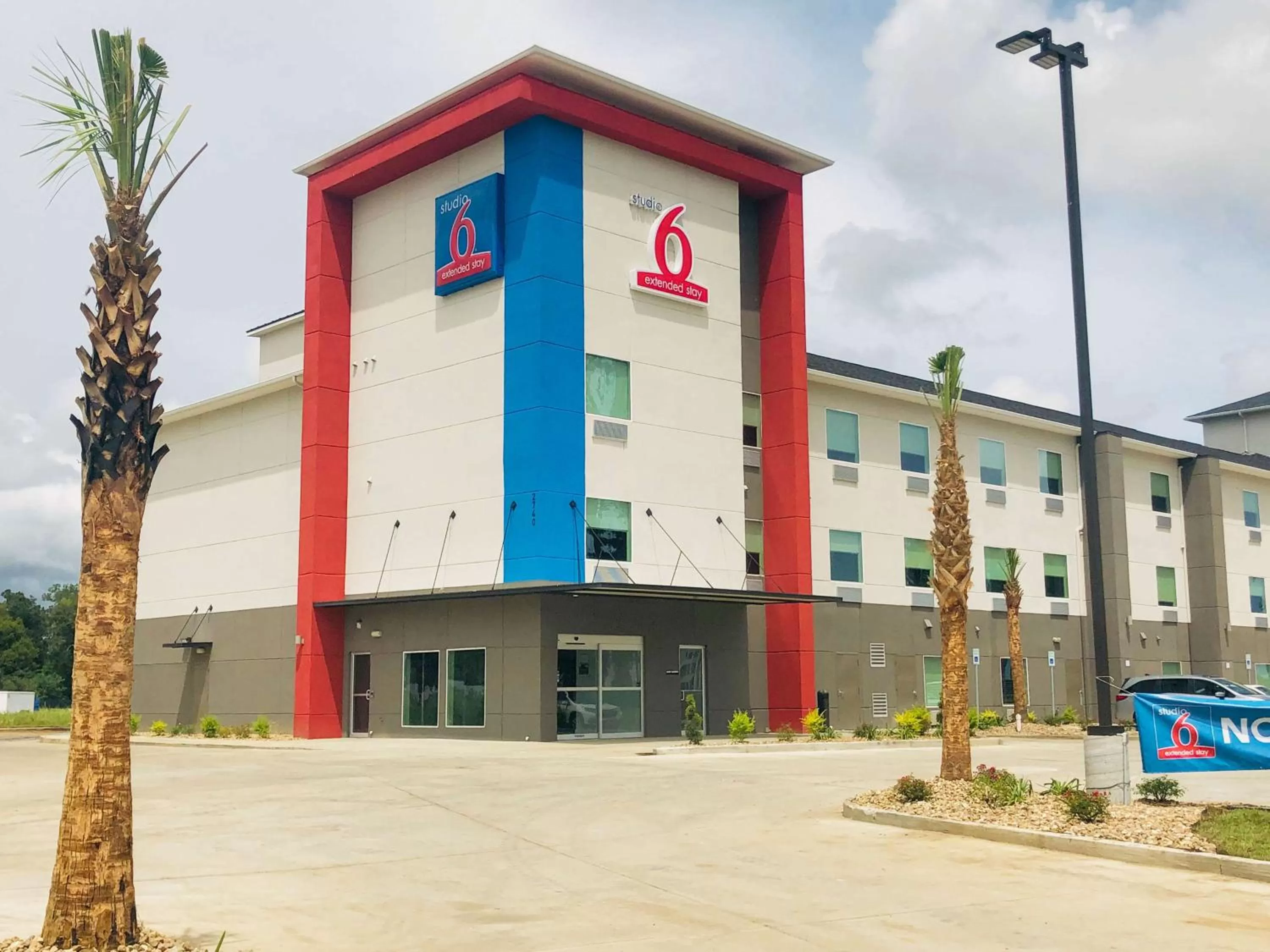 Property building in Studio 6-Port Allen, LA - Baton Rouge I-10