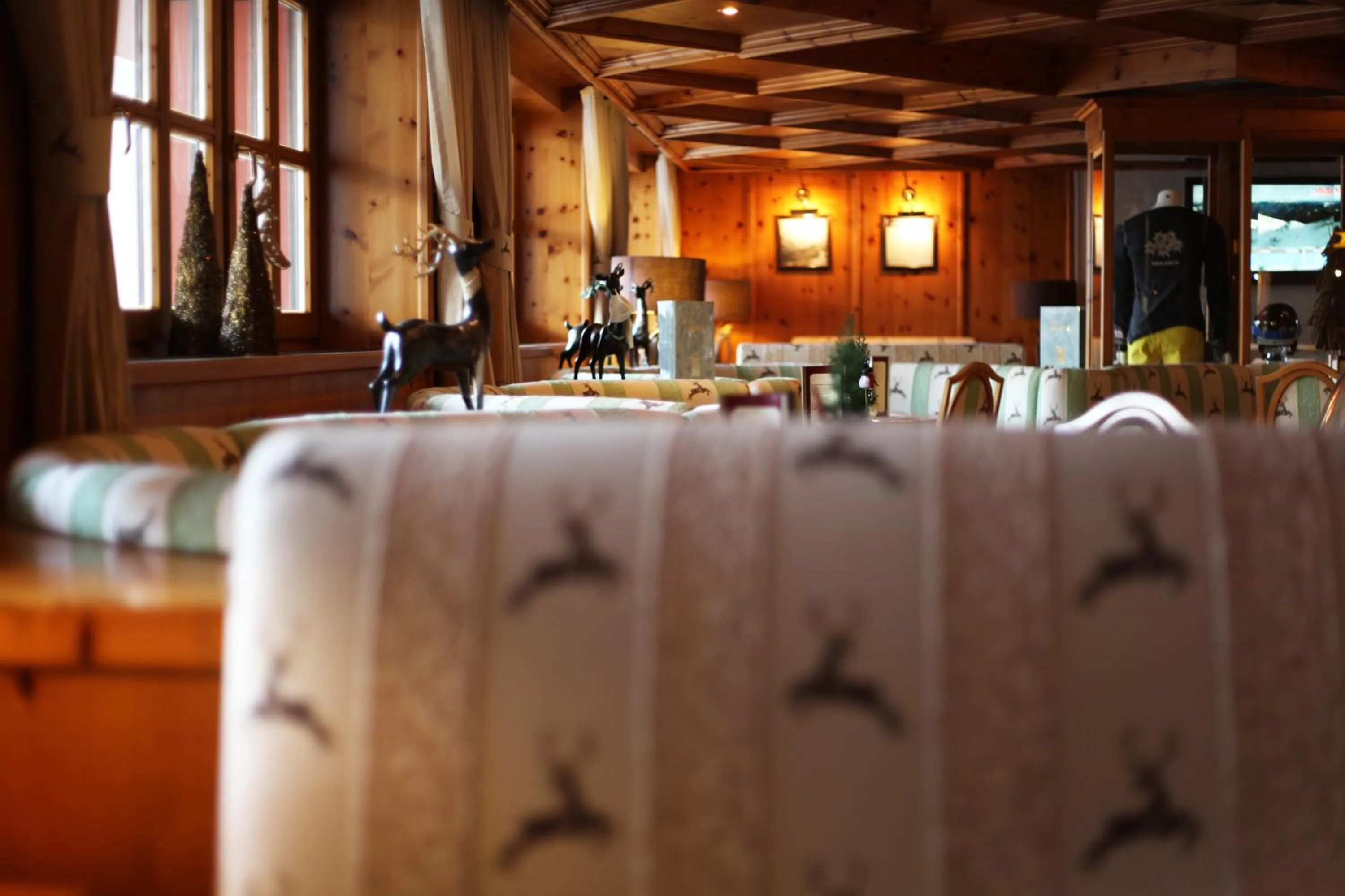 Lounge or bar in JUFA Alpenhotel Saalbach