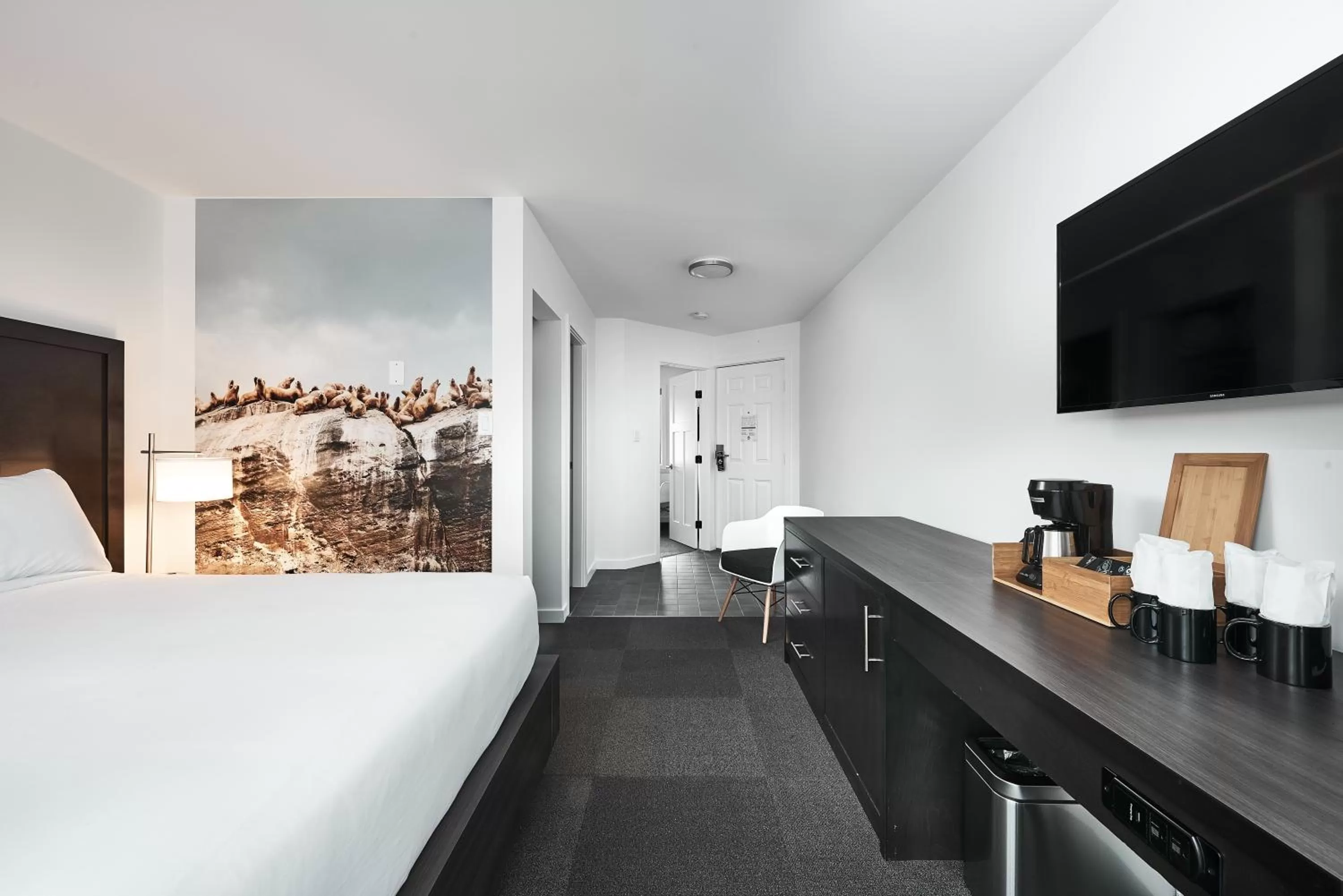 Photo of the whole room in Tofino Resort + Marina