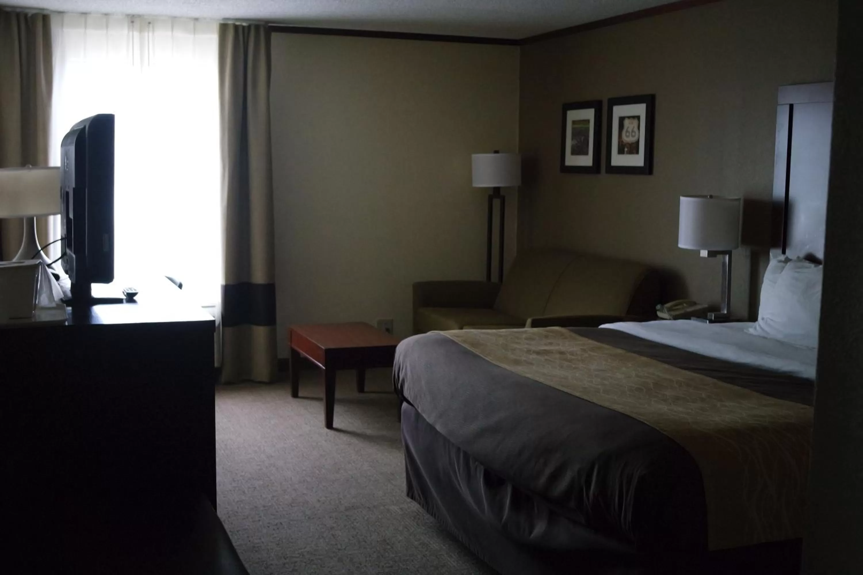 Efficiency King Suite with Whirlpool - Non-Smoking in Comfort Inn & Suites Ardmore