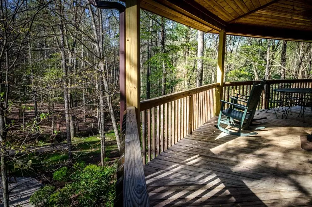 Balcony/Terrace in Asheville Cabins of Willow Winds