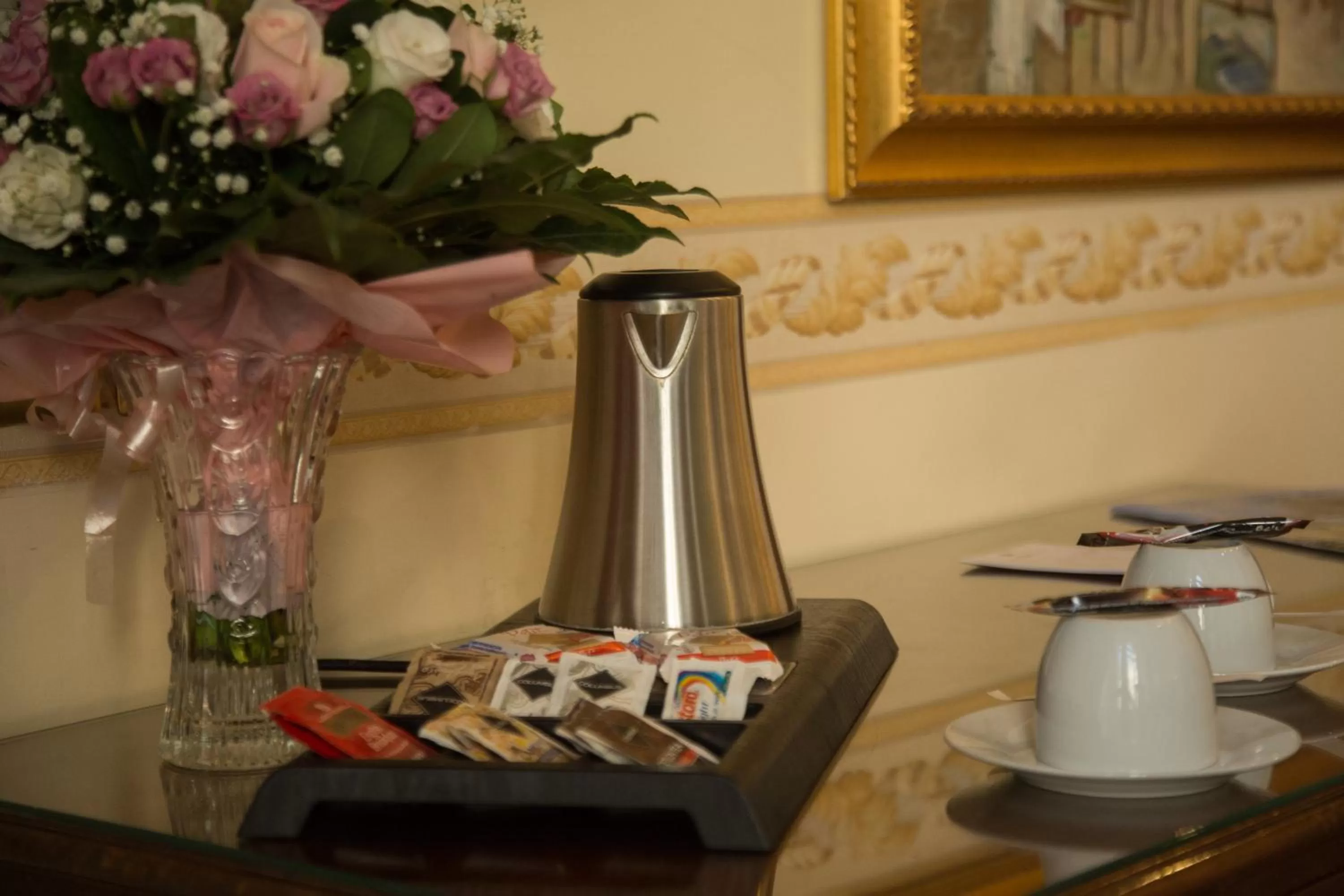 Coffee/tea facilities in B&B Art Suite Santa Brigida