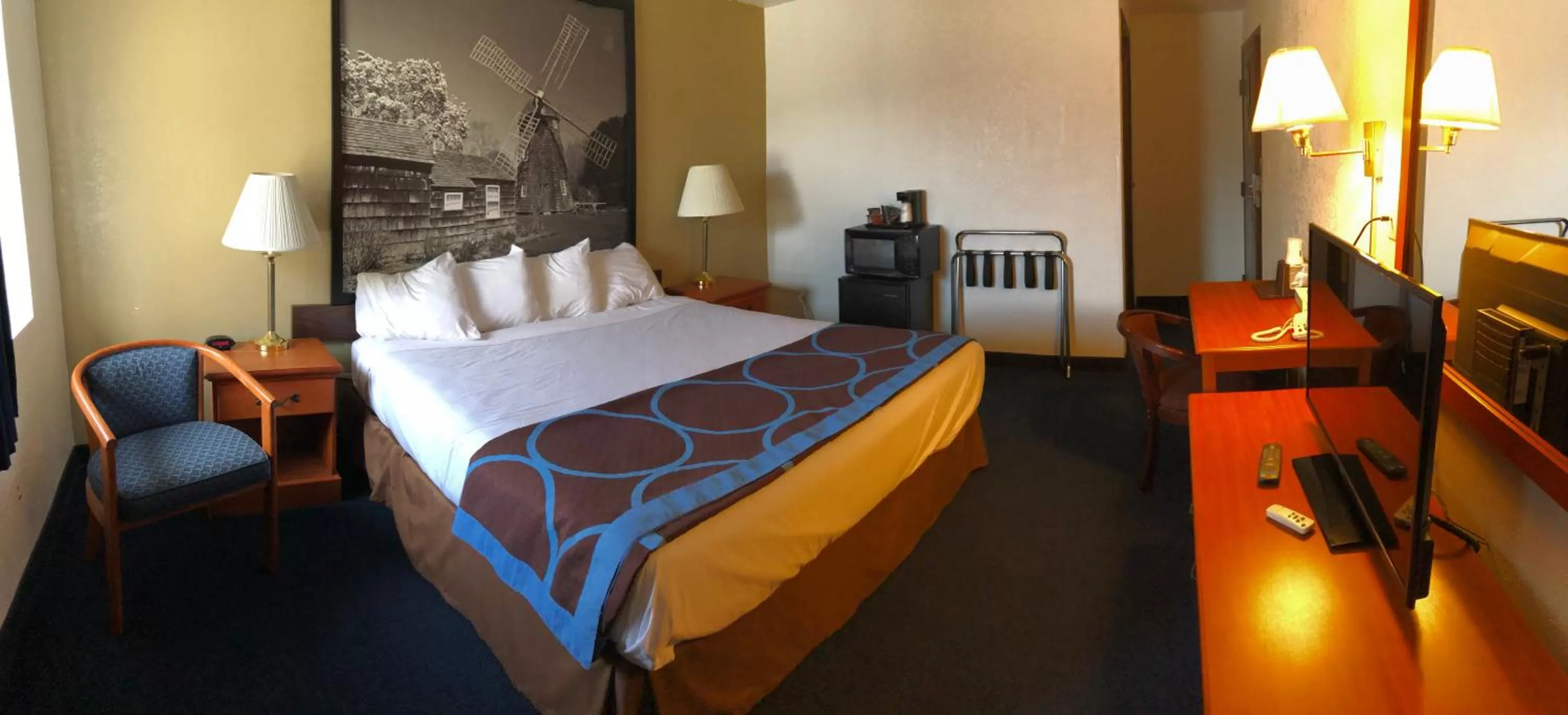 Bed in Super 8 by Wyndham Montgomery Maybrook