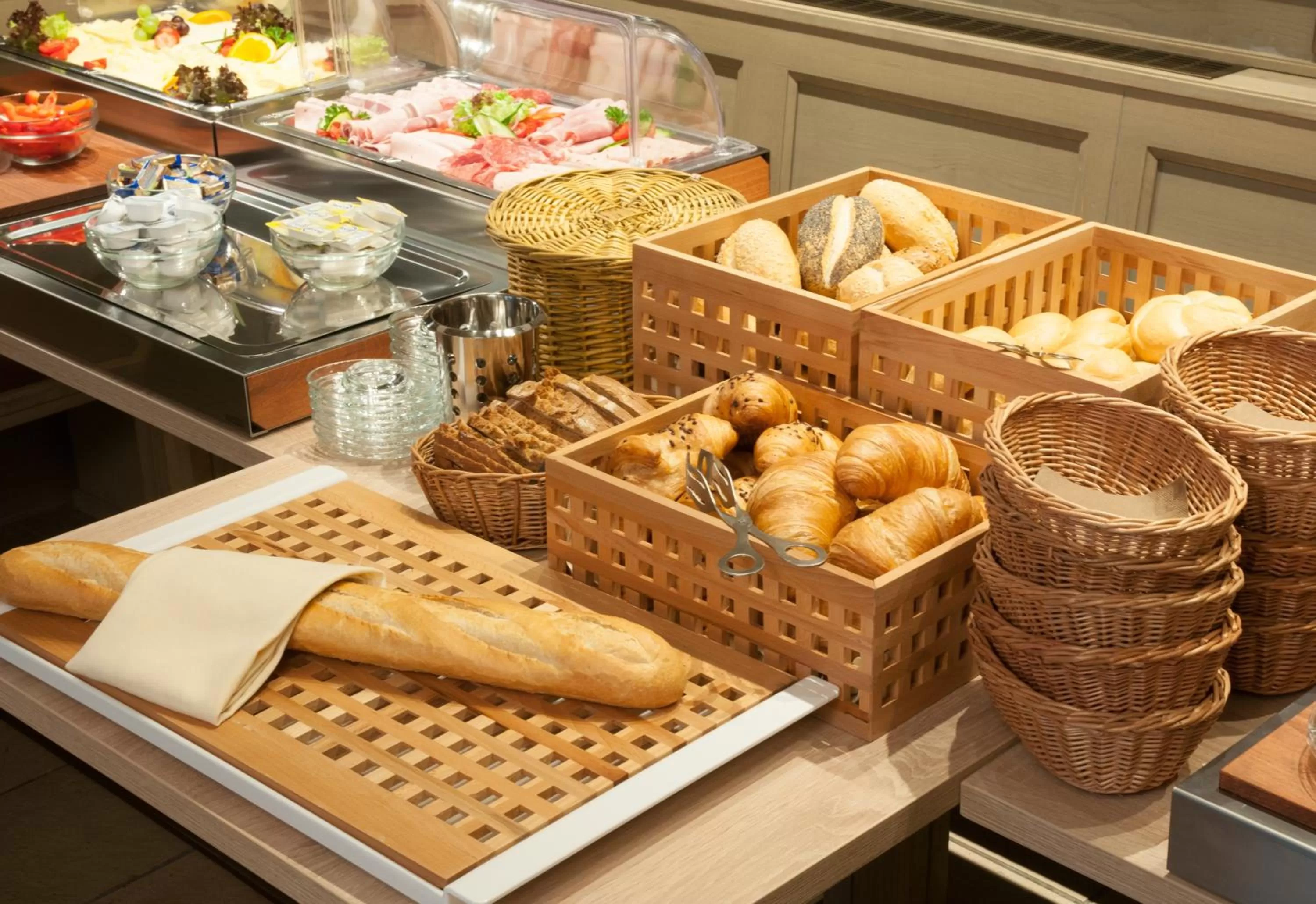 Restaurant/places to eat in Hotel PIAZZA