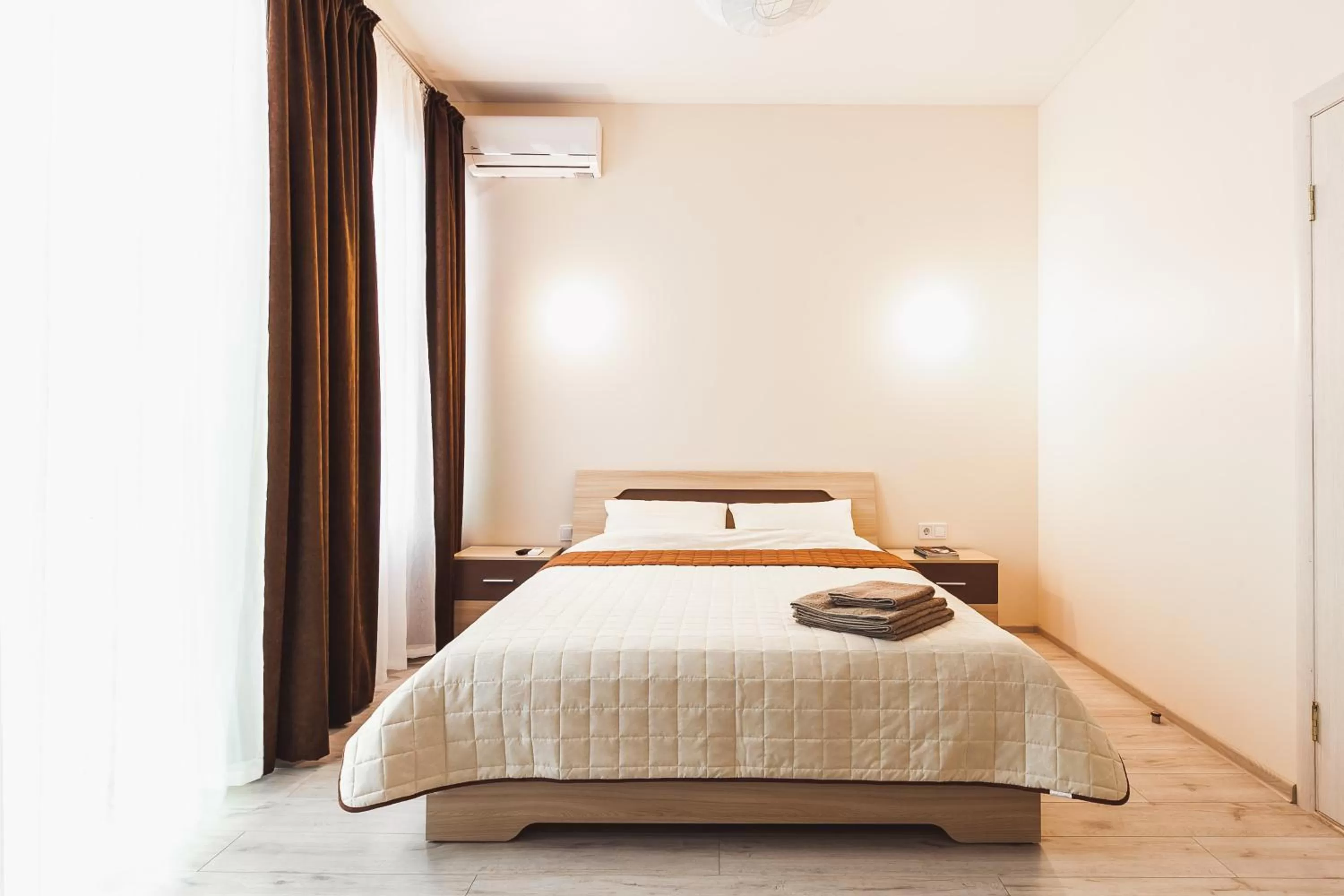 Bed in Apartments near Deribasovskaya