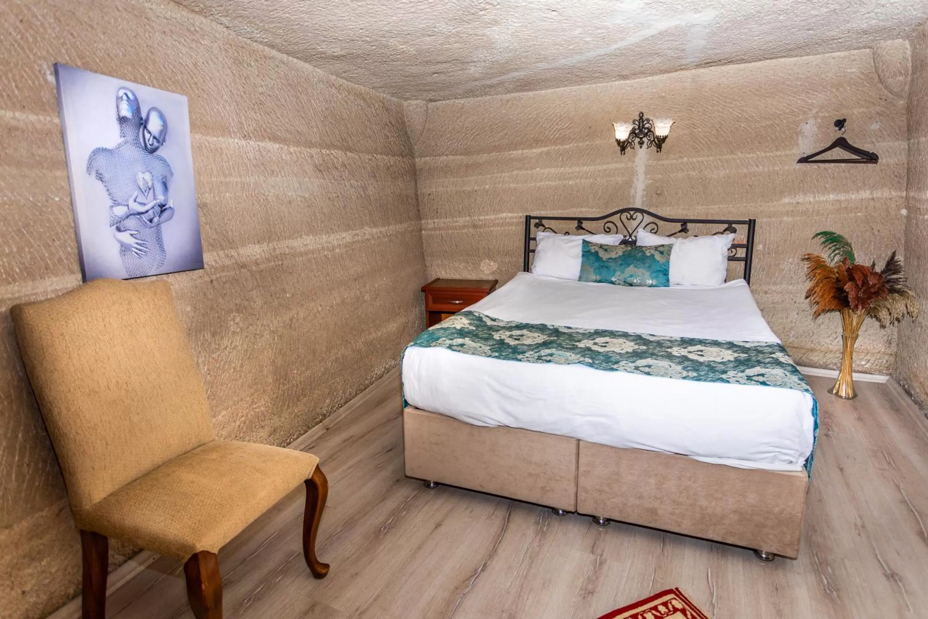 Photo of the whole room, Bed in Guven Cave Hotel