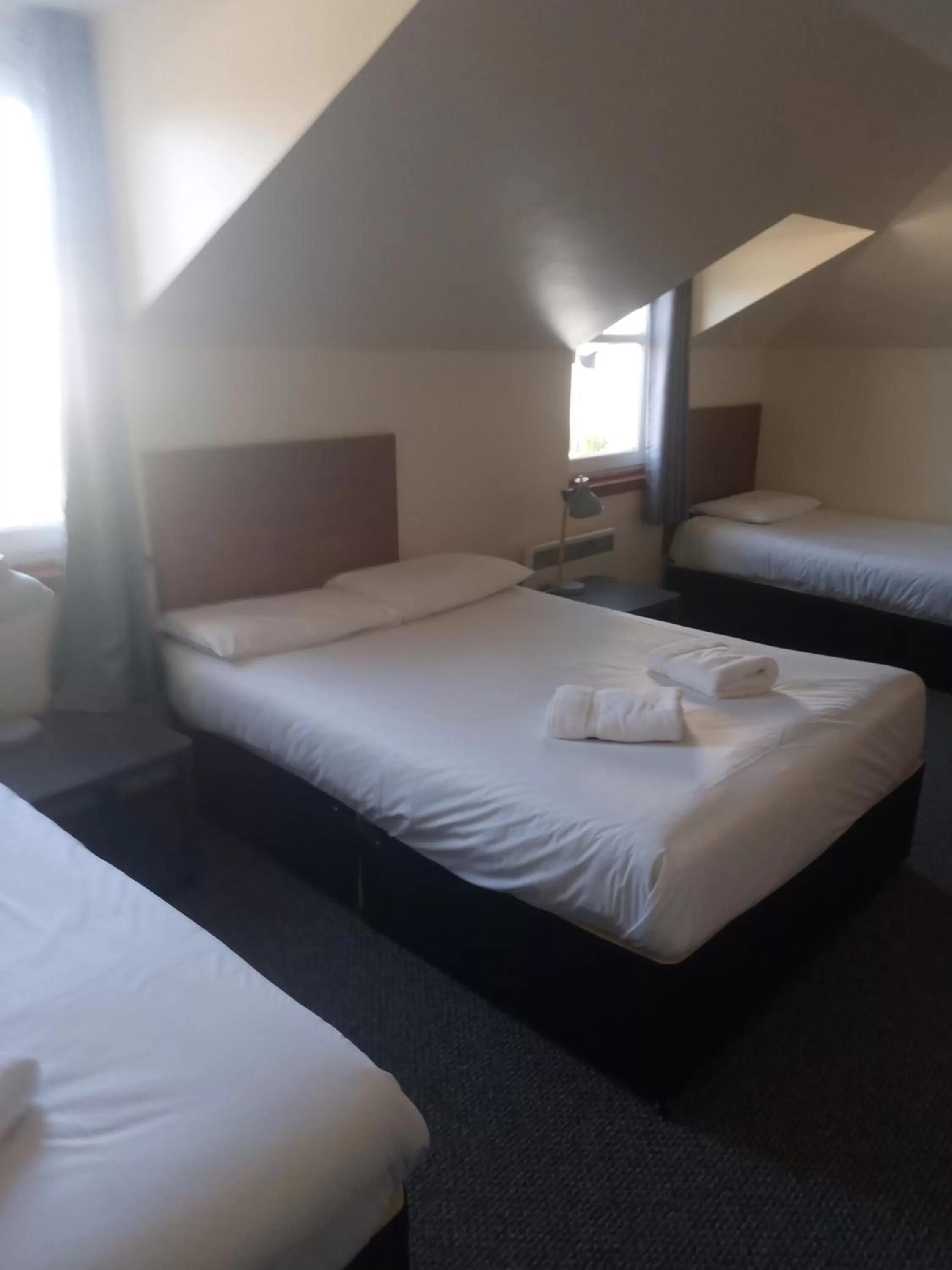 Bed in Bank Street Lodge