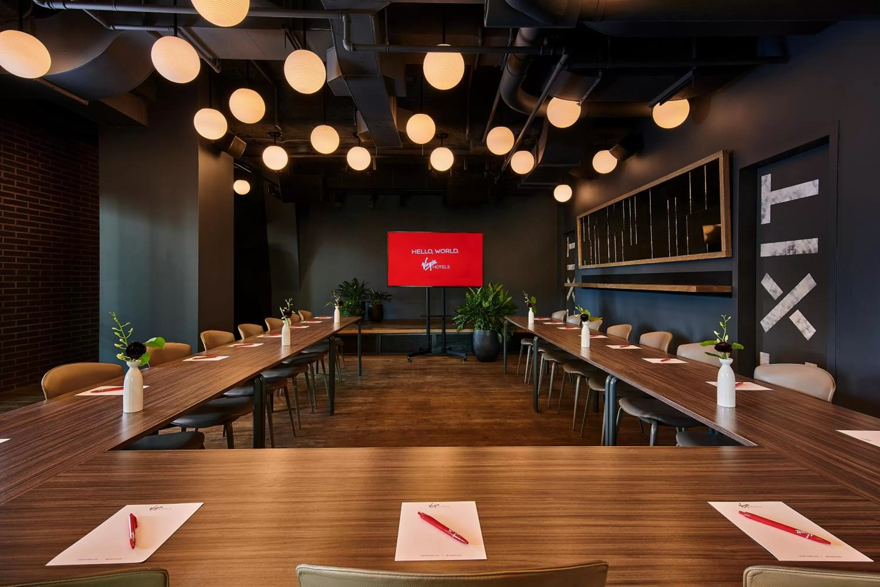 Business facilities in Virgin Hotels Chicago