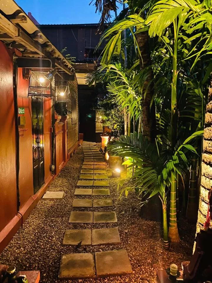 Tri Yaan Na Ros Colonial House