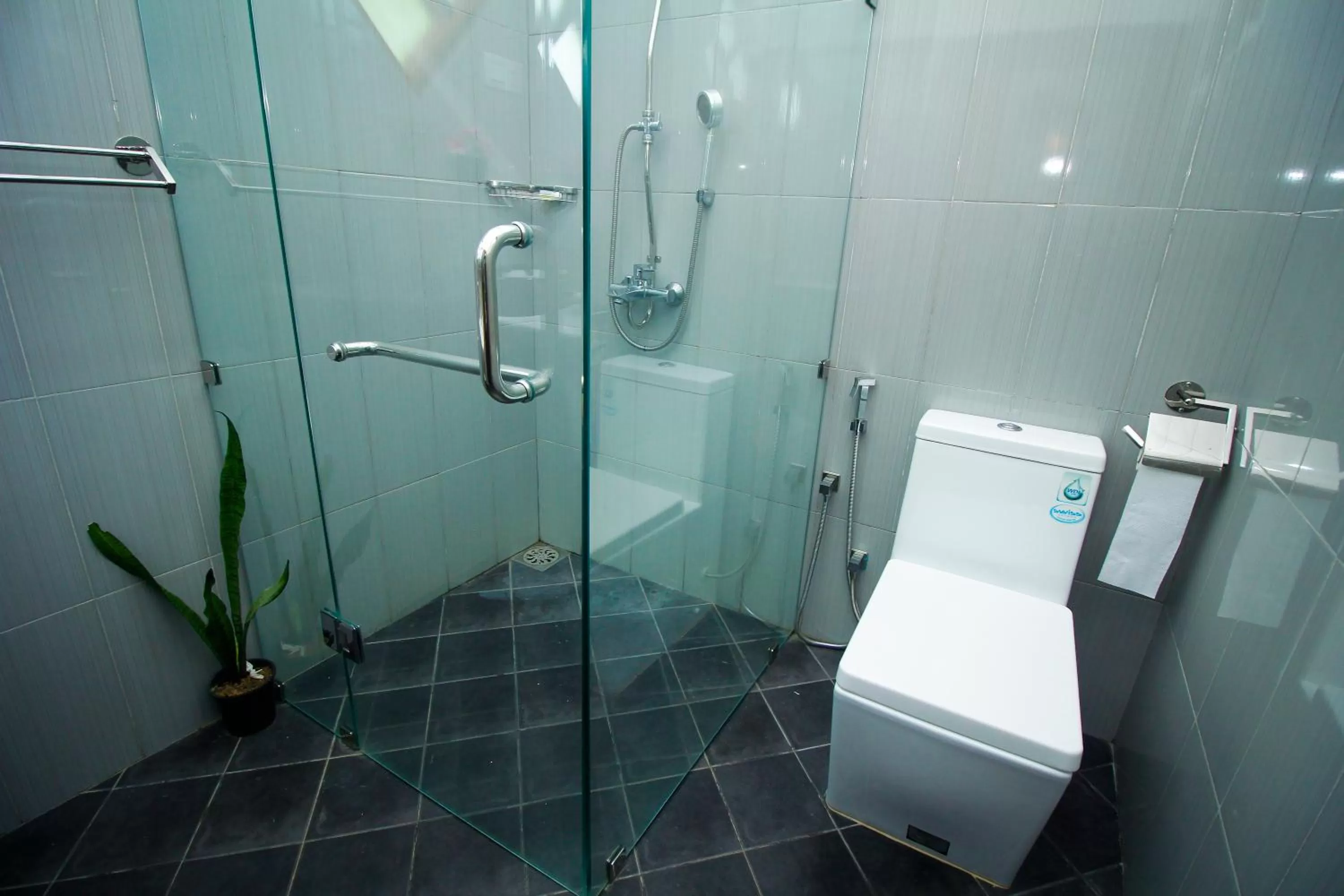 Bathroom in Dedunu Home Bentota