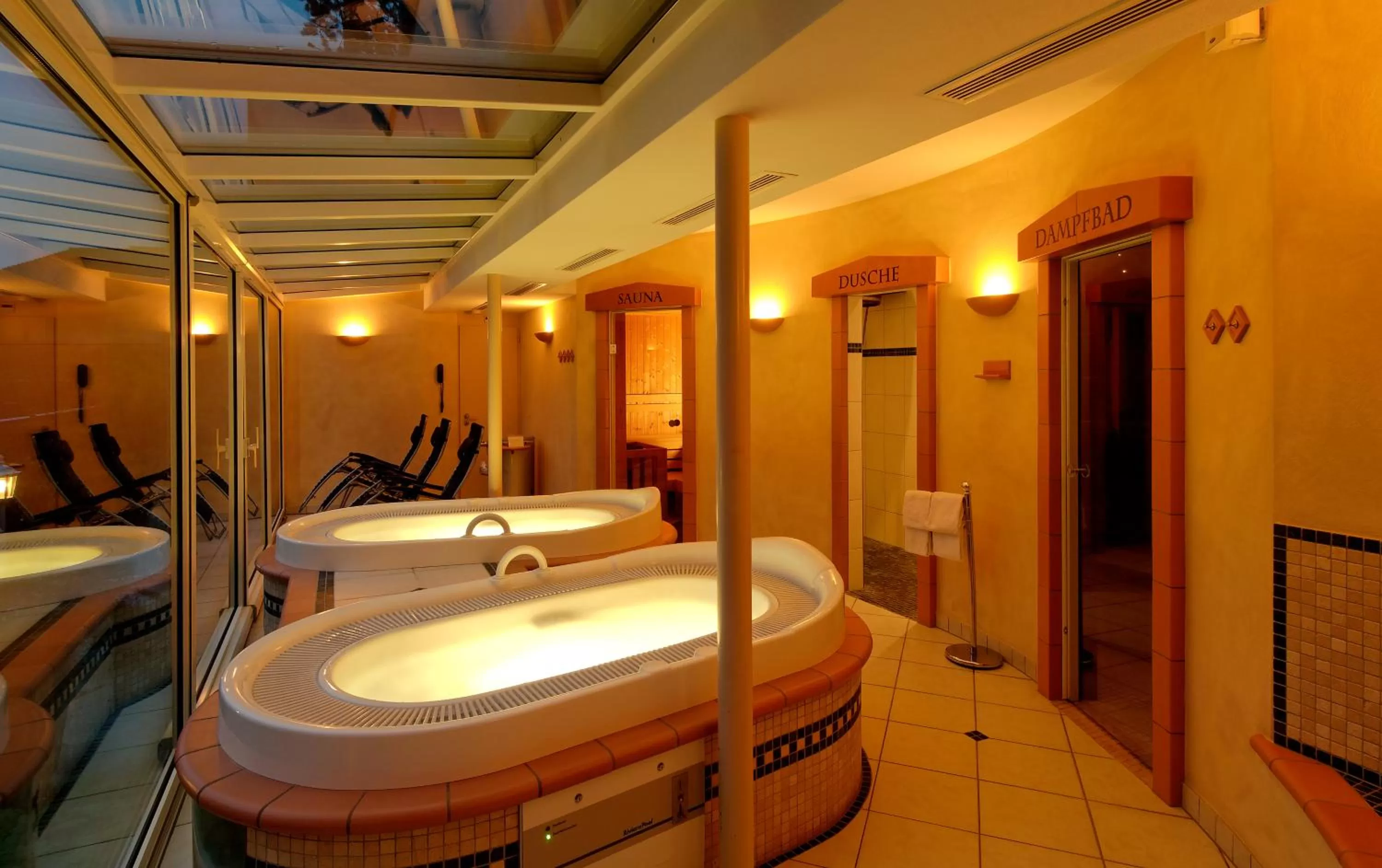 Spa and wellness centre/facilities in Hotel Bristol Relais du Silence Superior