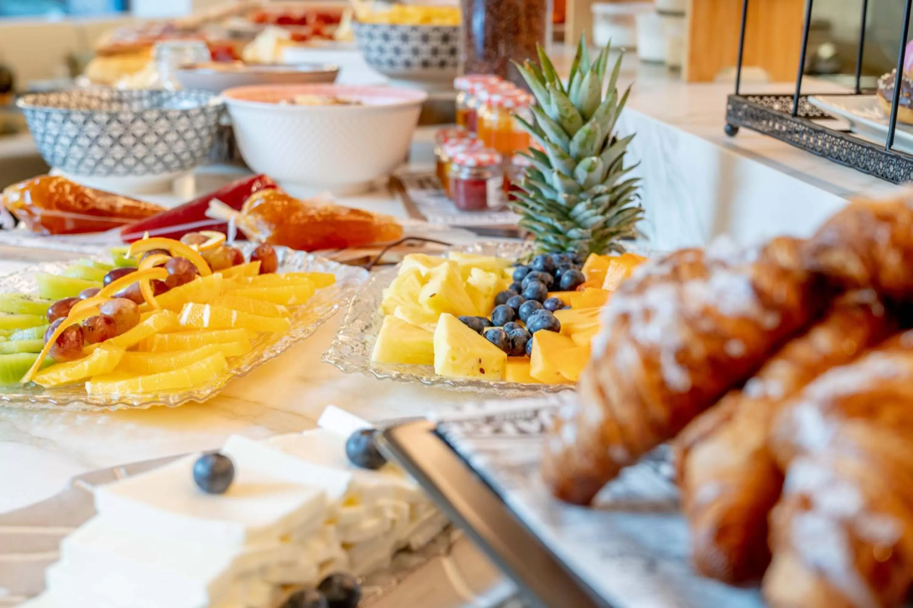 Food and drinks in L&H Gran Vía Valencia