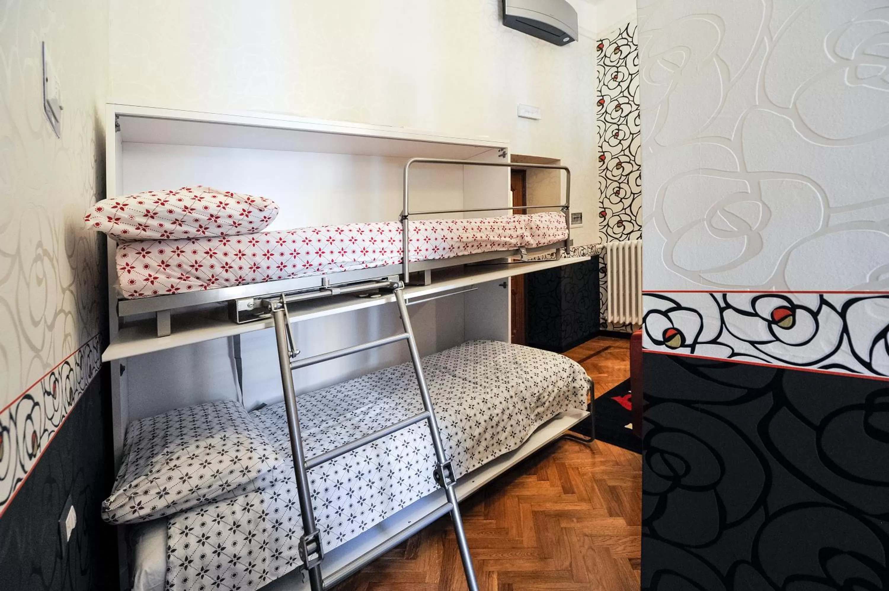 Bunk Bed in Da Augusto