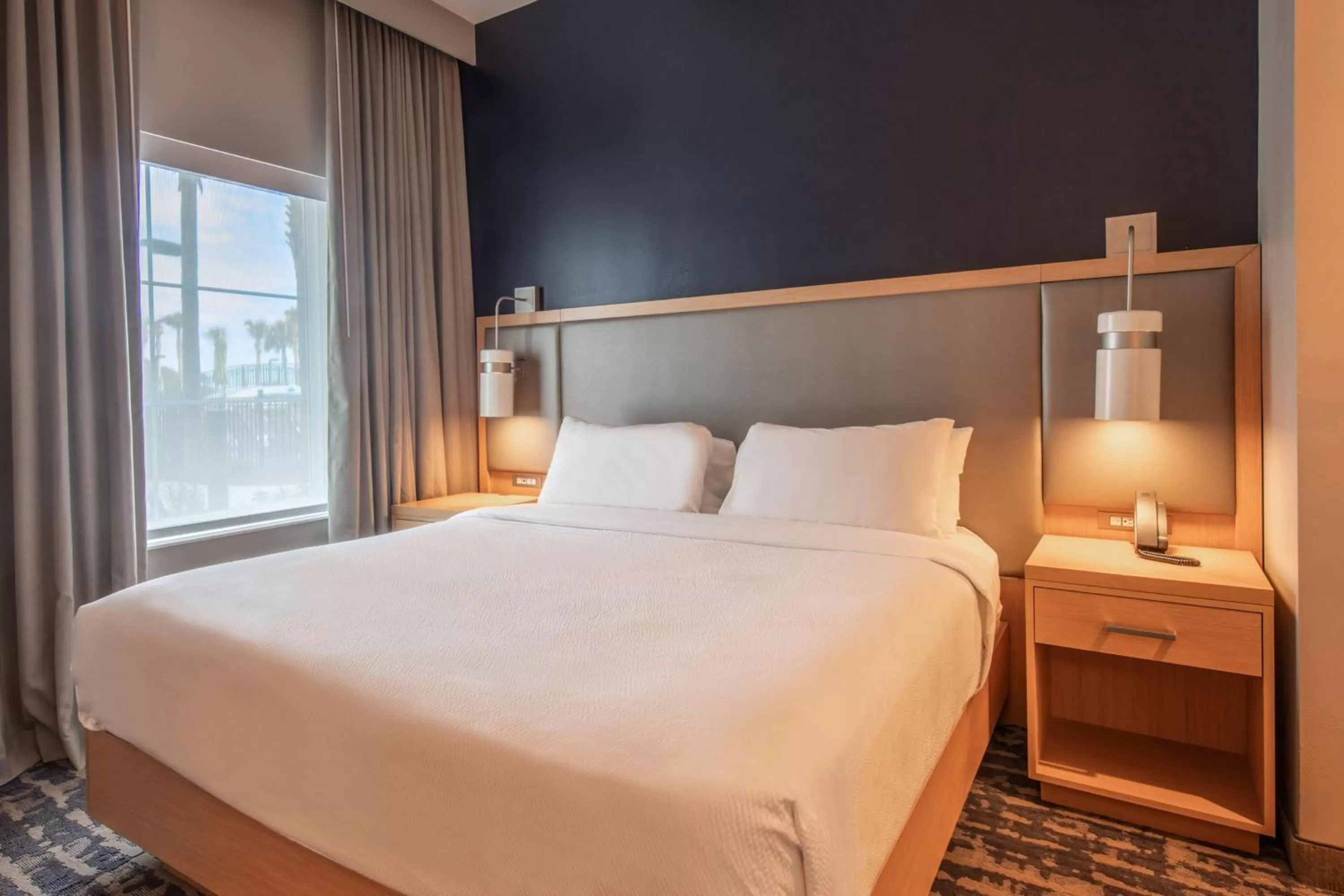 Photo of the whole room, Bed in Residence Inn by Marriott Jekyll Island