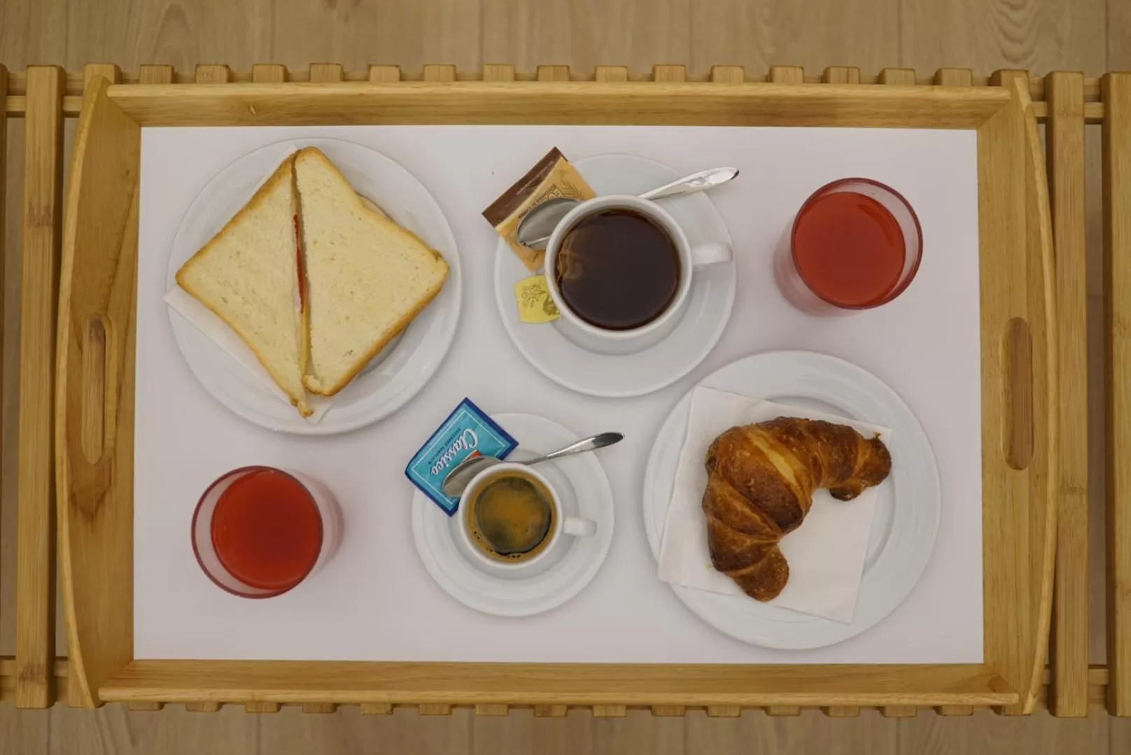 Breakfast in Destil B&B